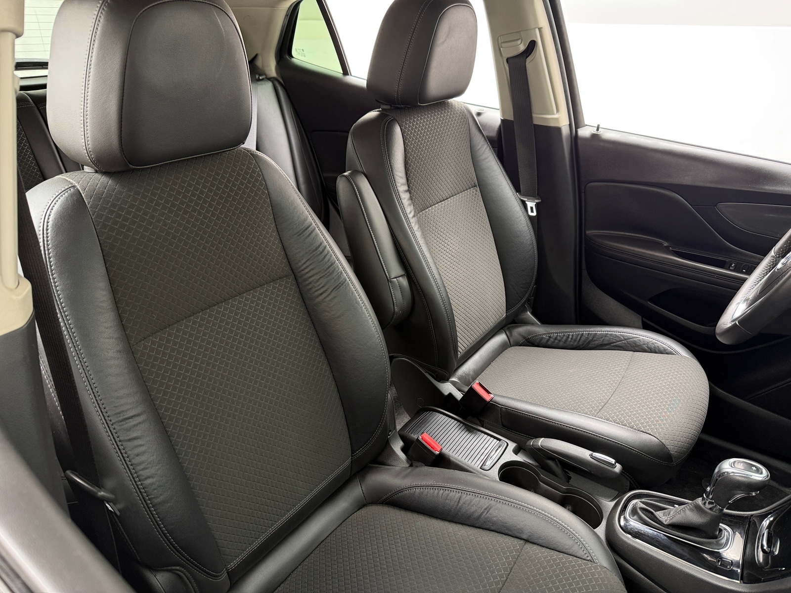 Thumbnail: 2017 Buick Encore - 2