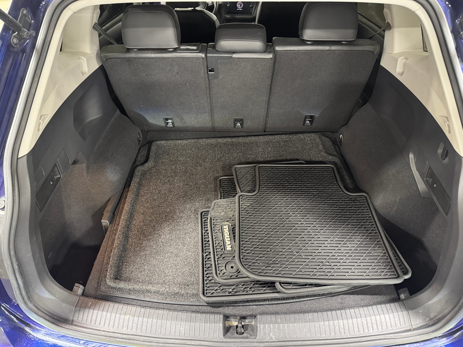 Thumbnail: 2021 Volkswagen Tiguan - 6