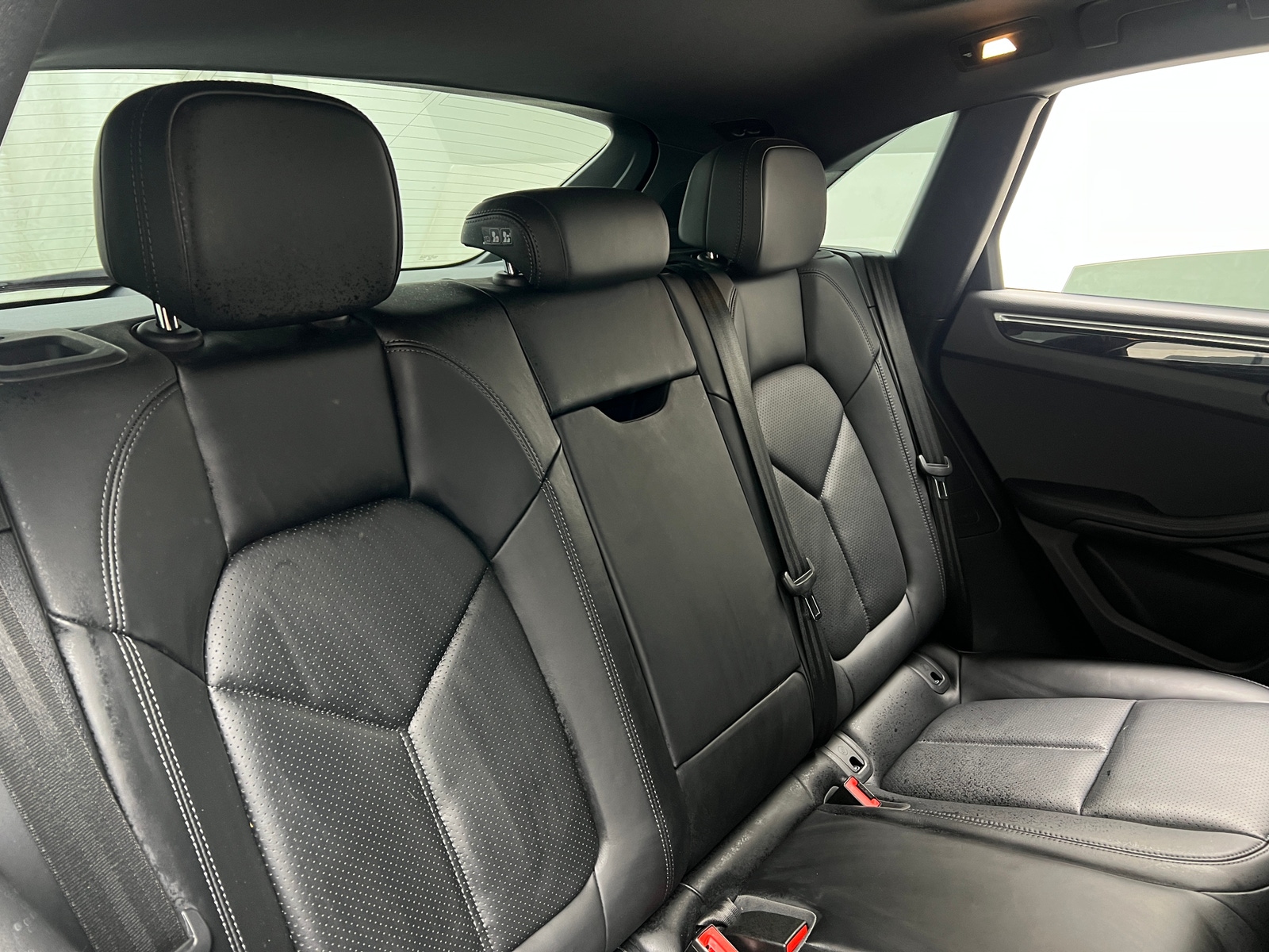 Thumbnail: 2018 Porsche Macan - 6