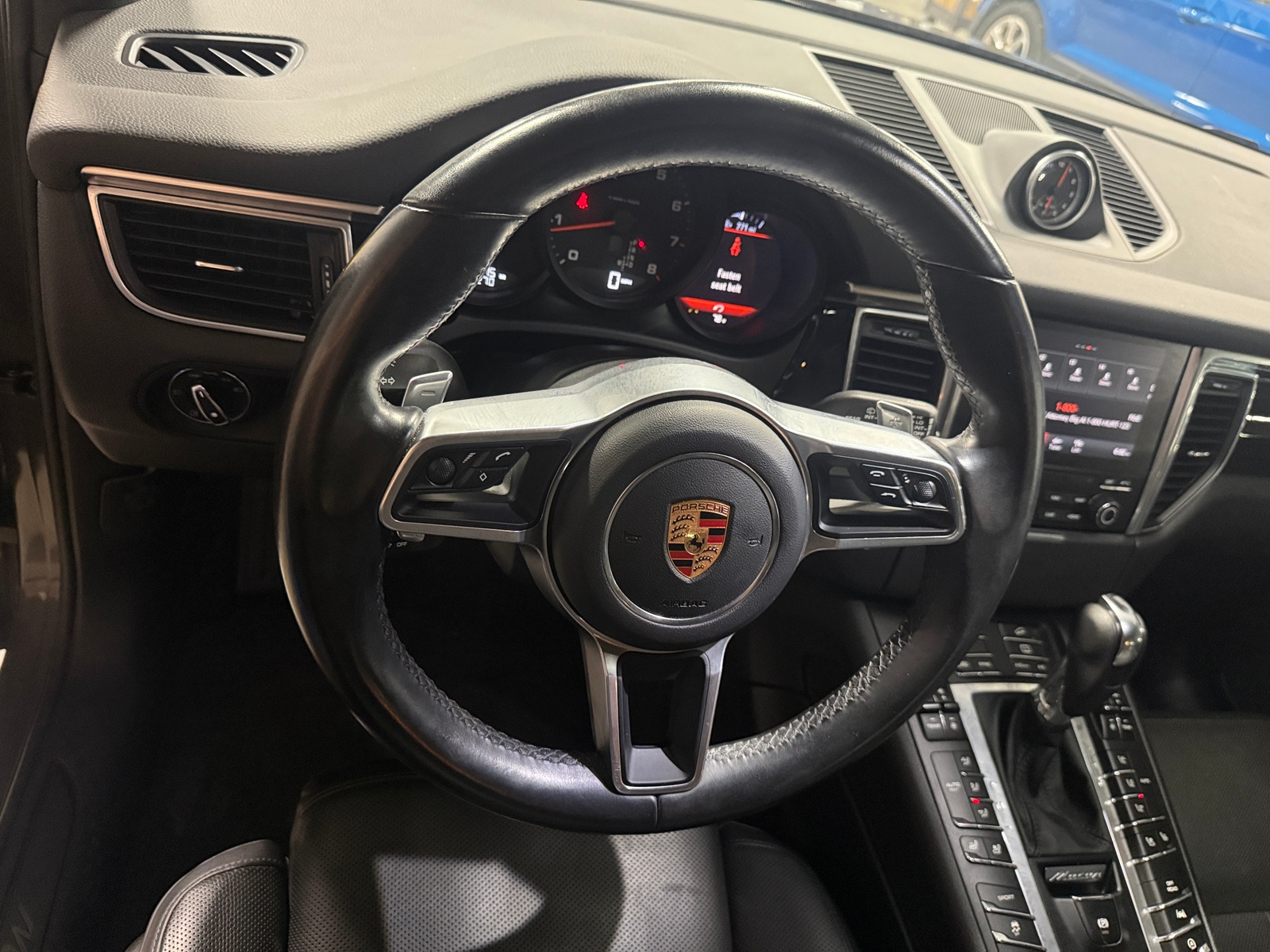 Thumbnail: 2018 Porsche Macan - 5