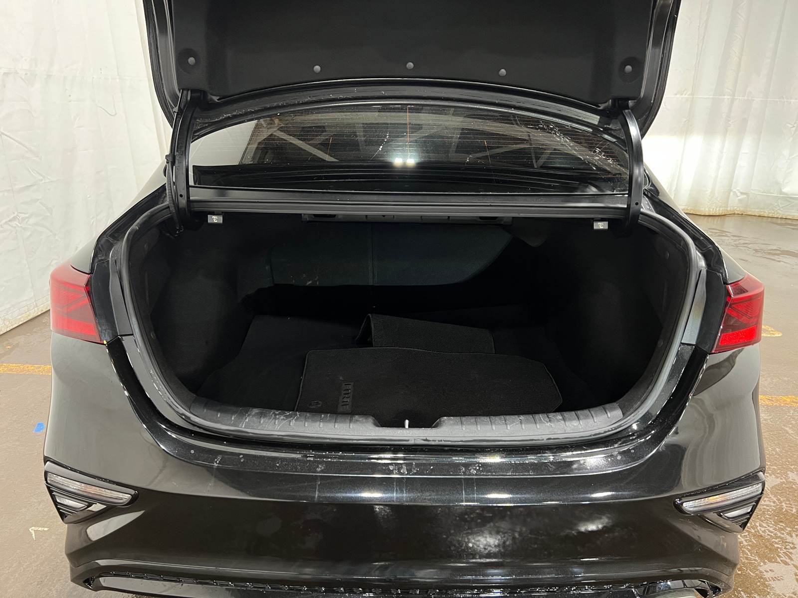 Thumbnail: 2019 Kia Forte - 7