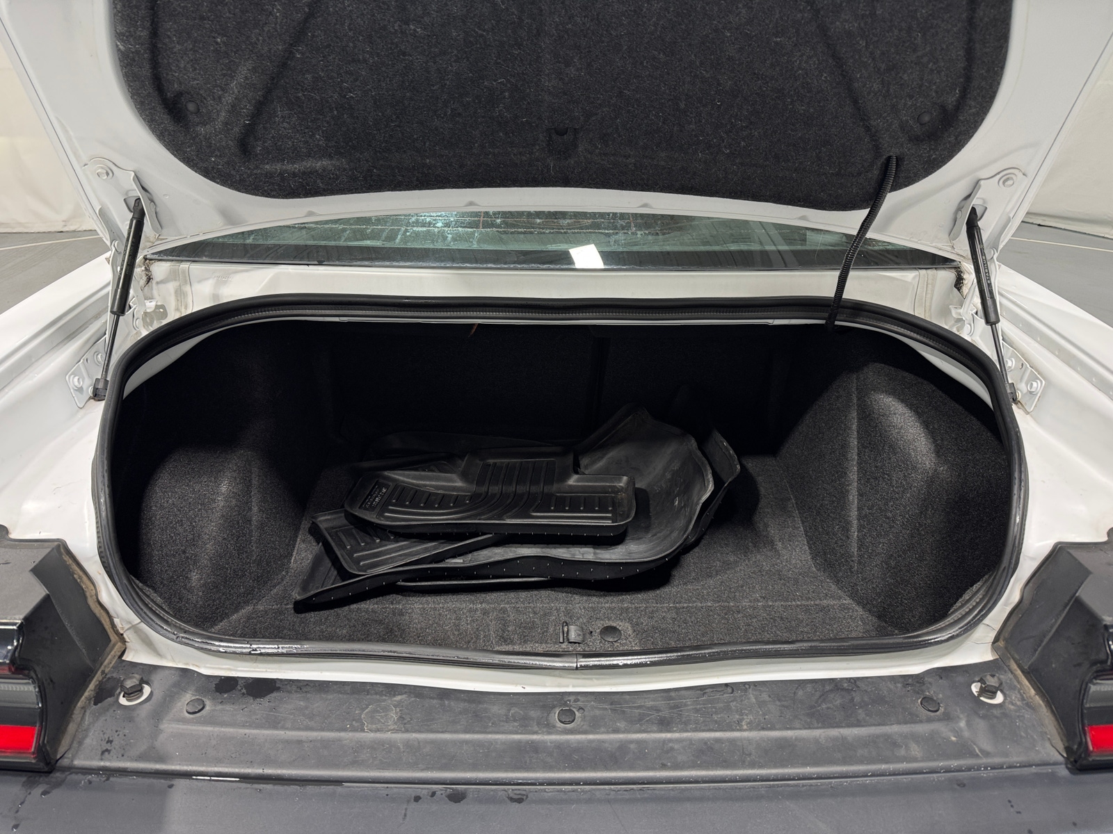 Thumbnail: 2021 Dodge Challenger - 5