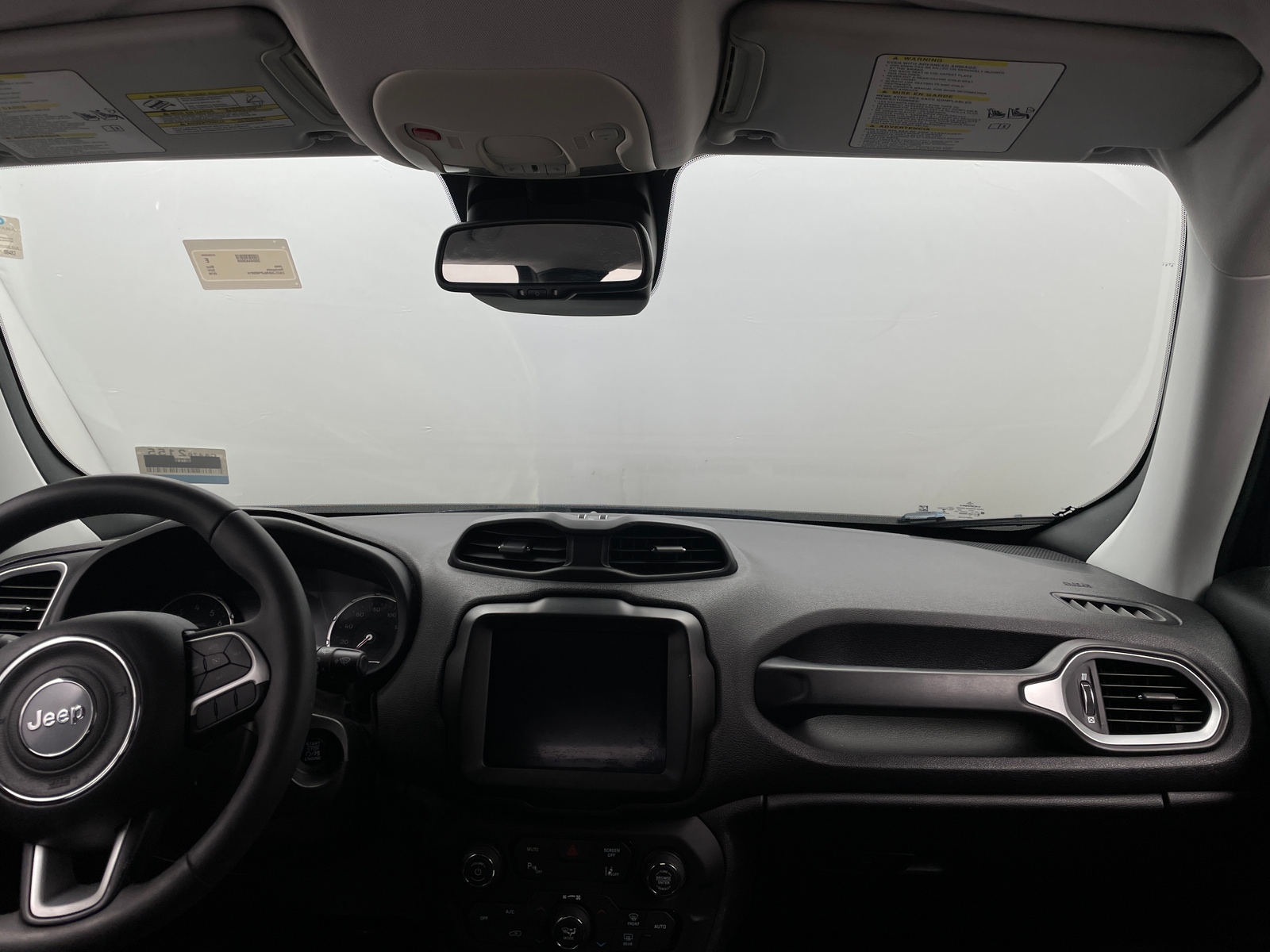 Thumbnail: 2018 Jeep Renegade - 3