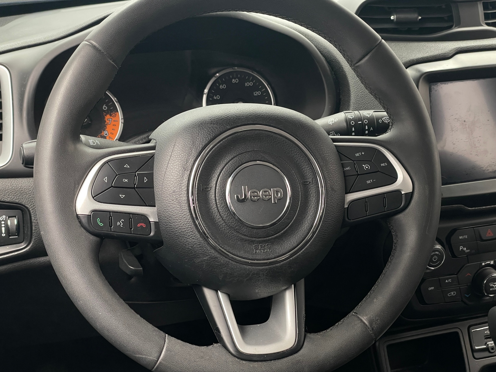 Thumbnail: 2018 Jeep Renegade - 5