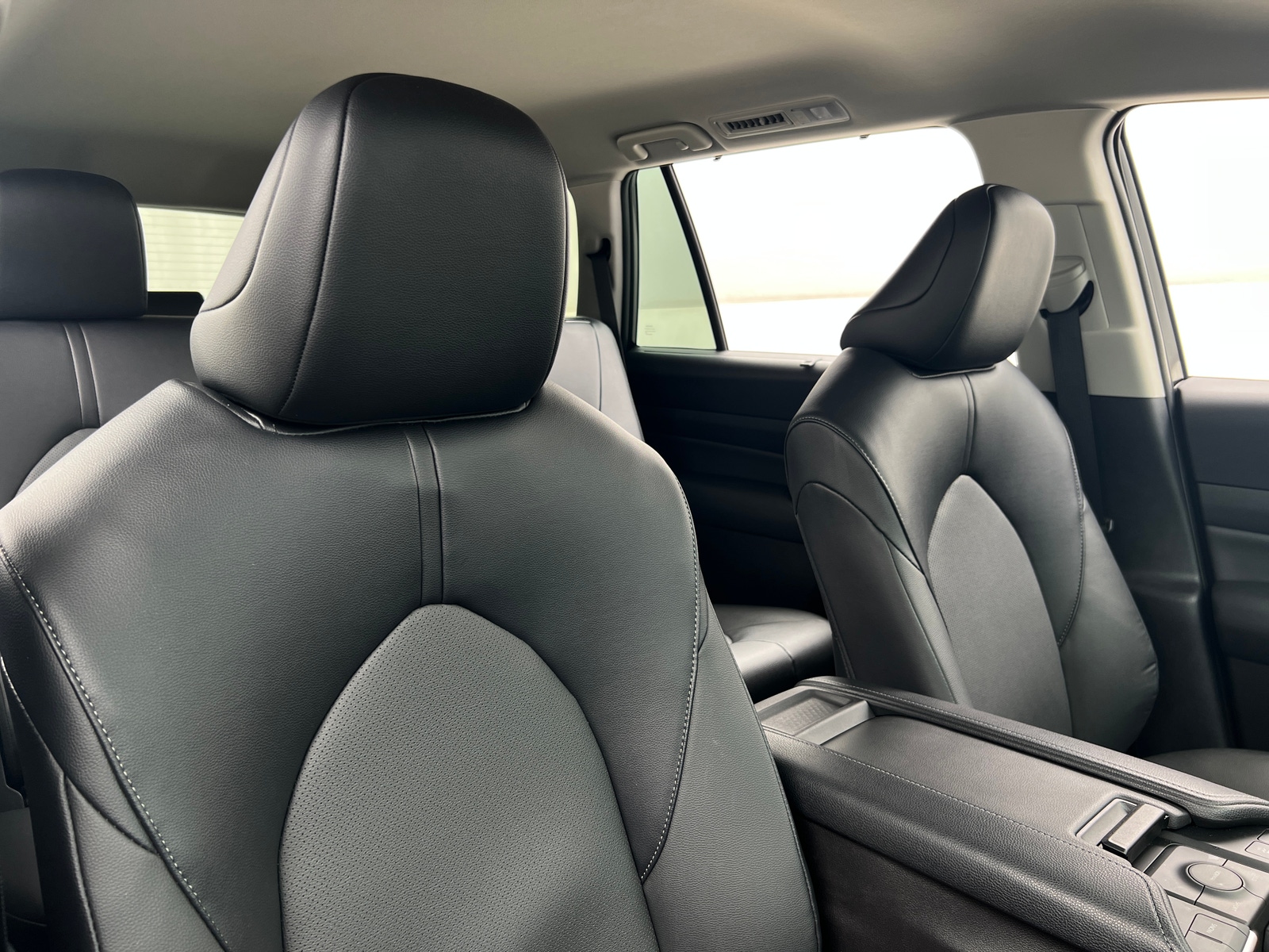 Thumbnail: 2025 Toyota Grand Highlander - 2