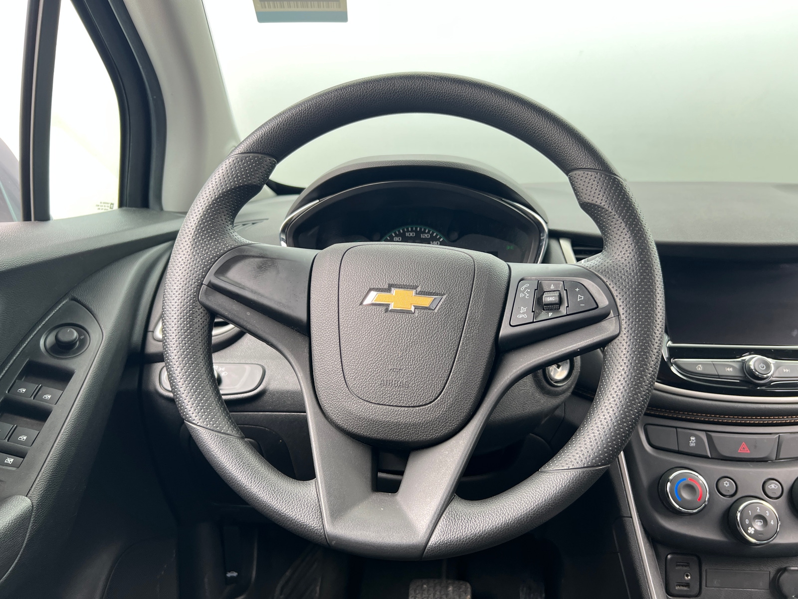 Thumbnail: 2020 Chevrolet Trax - 5