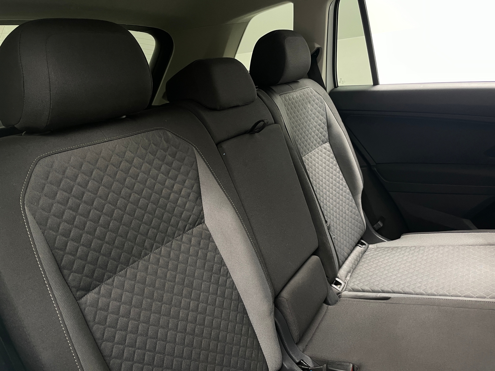 Thumbnail: 2018 Volkswagen Tiguan - 6