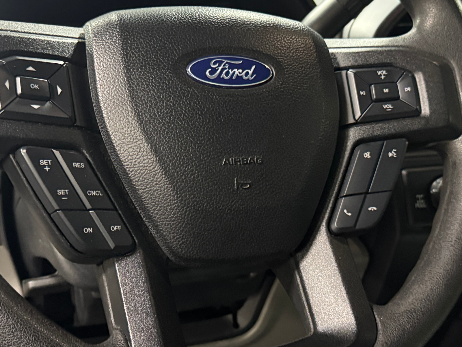 Thumbnail: 2017 Ford Econoline - 5