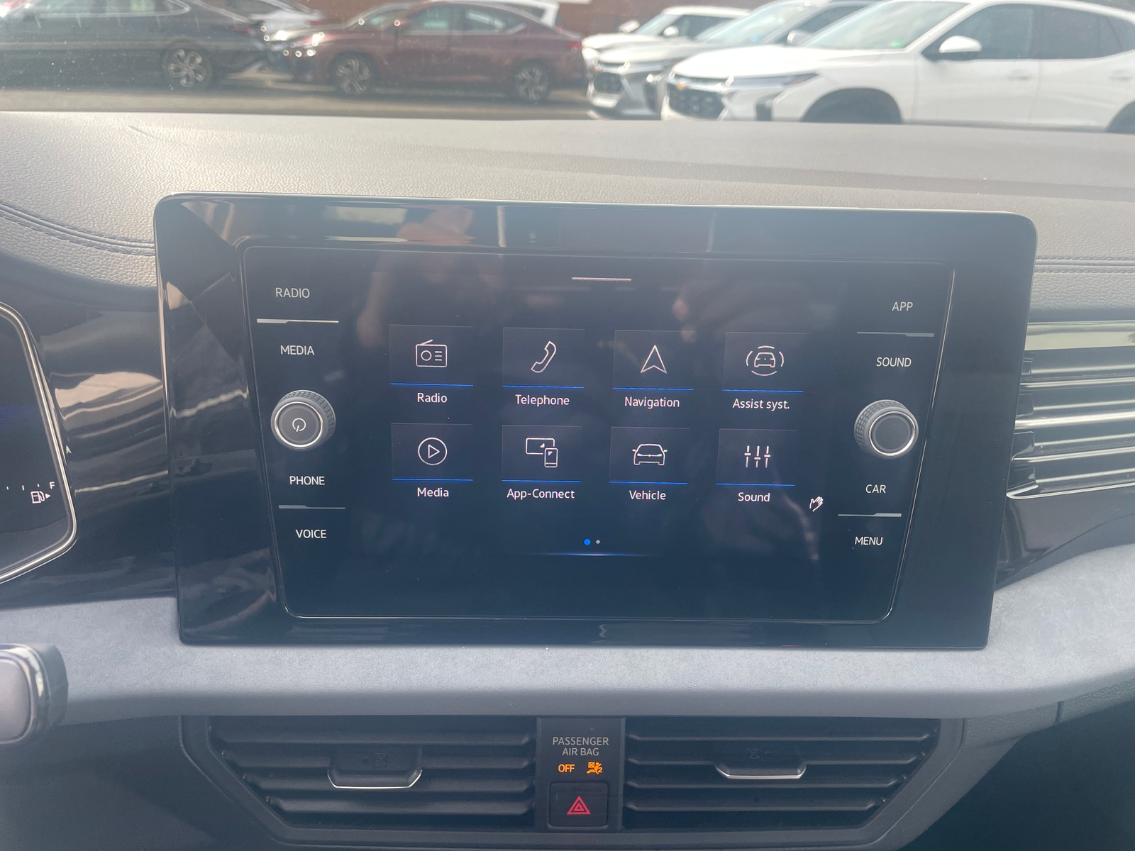 Thumbnail: 2025 Volkswagen Jetta - 3