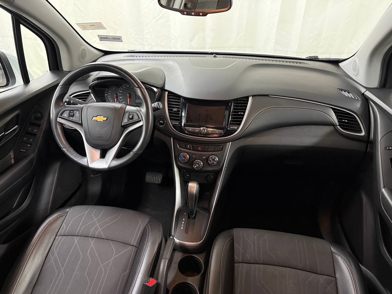 Thumbnail: 2020 Chevrolet Trax - 3