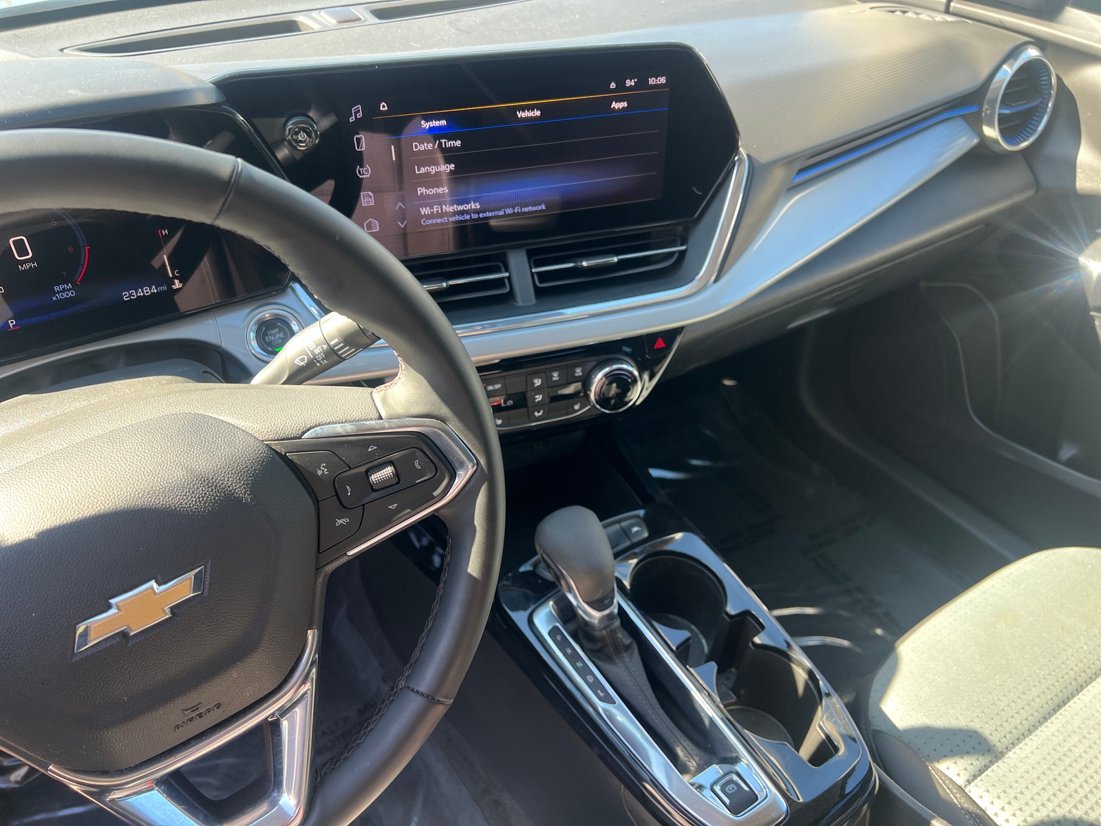 Thumbnail: 2025 Chevrolet Trax - 4