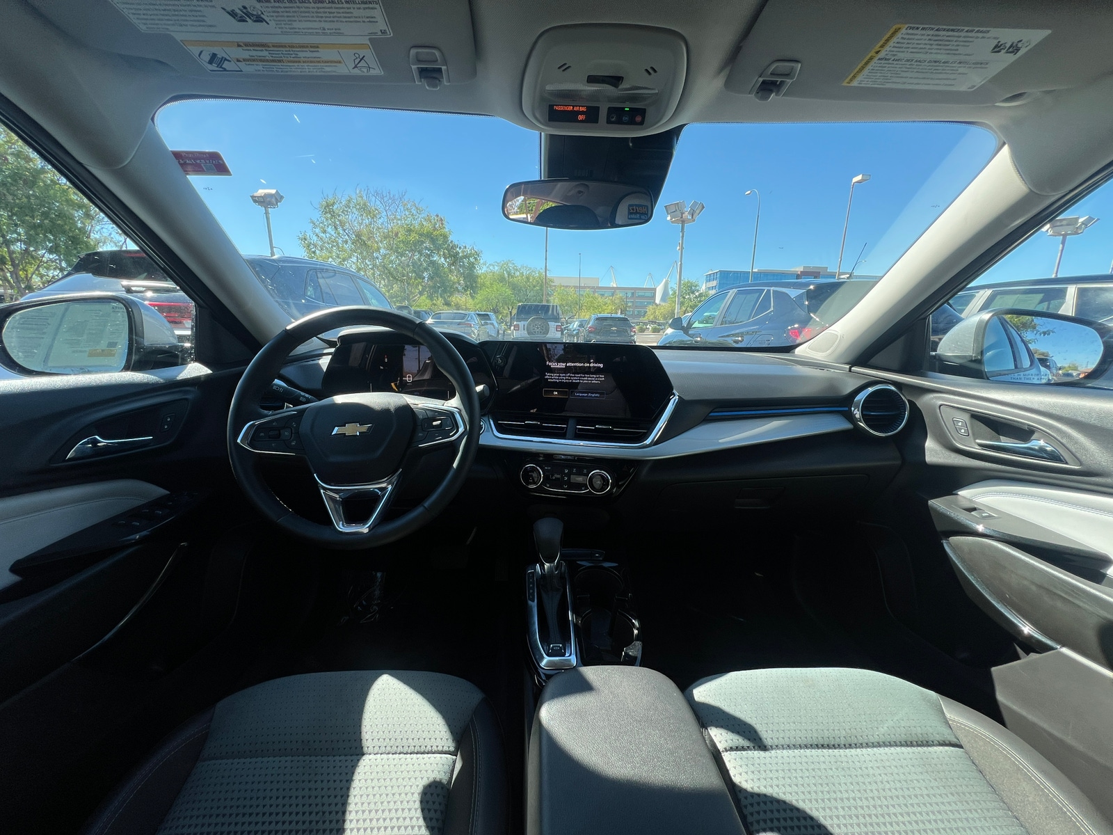 Thumbnail: 2025 Chevrolet Trax - 3