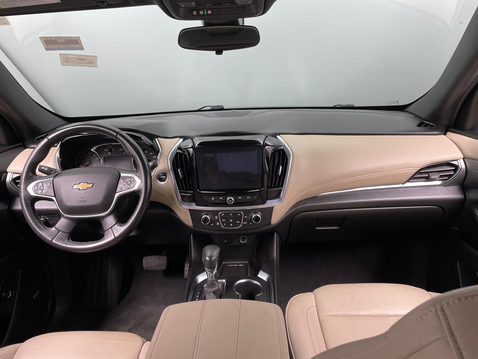 Thumbnail: 2022 Chevrolet Traverse - 2