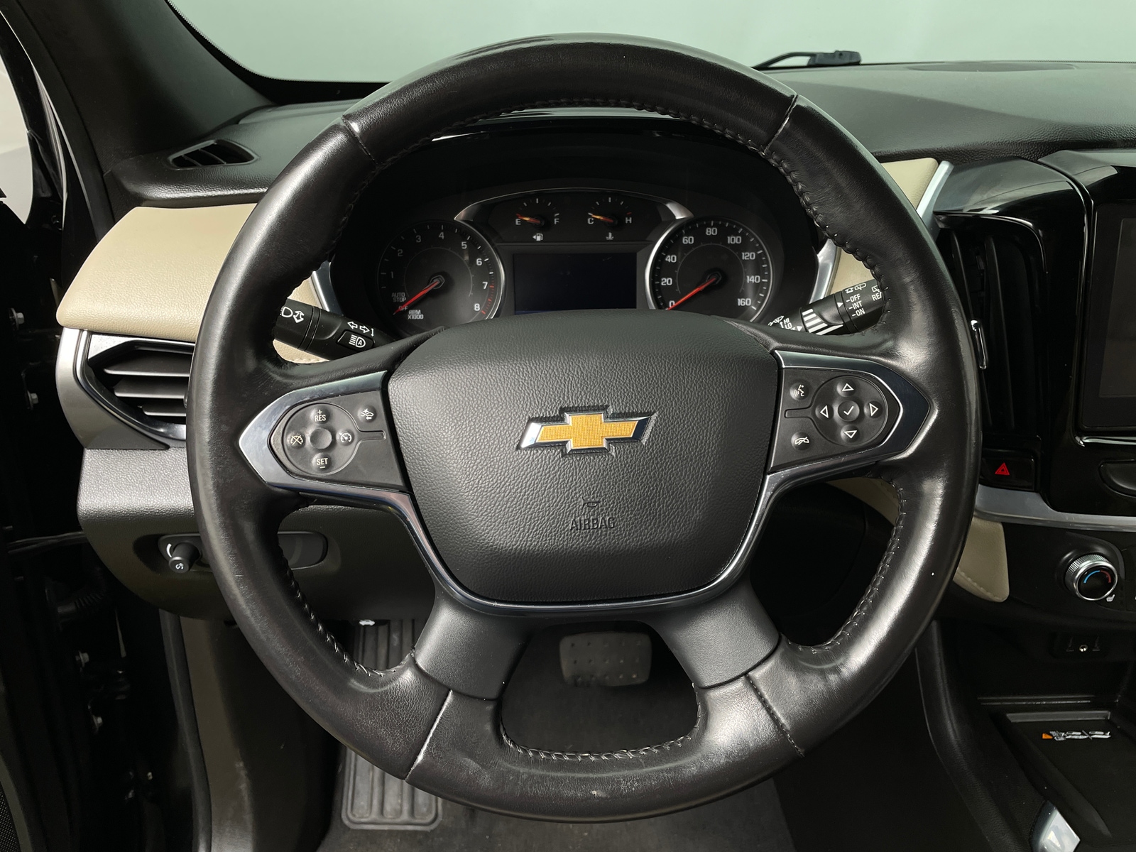 Thumbnail: 2022 Chevrolet Traverse - 4