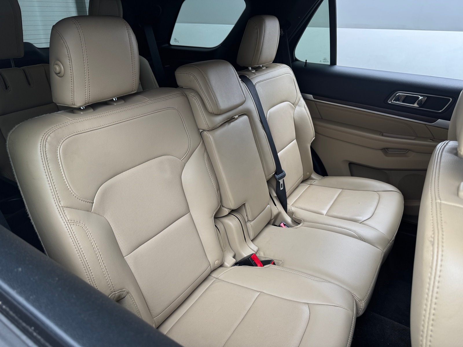 Thumbnail: 2017 Ford Explorer - 5