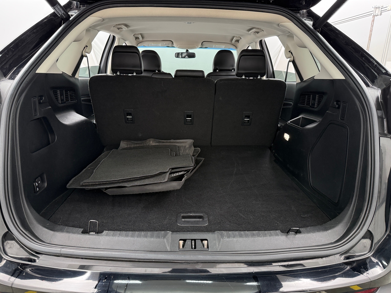 Thumbnail: 2018 Ford Edge - 6