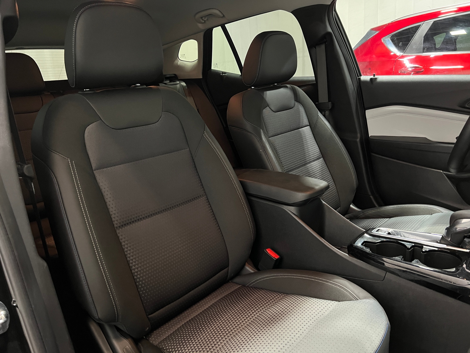 Thumbnail: 2025 Chevrolet Trax - 2