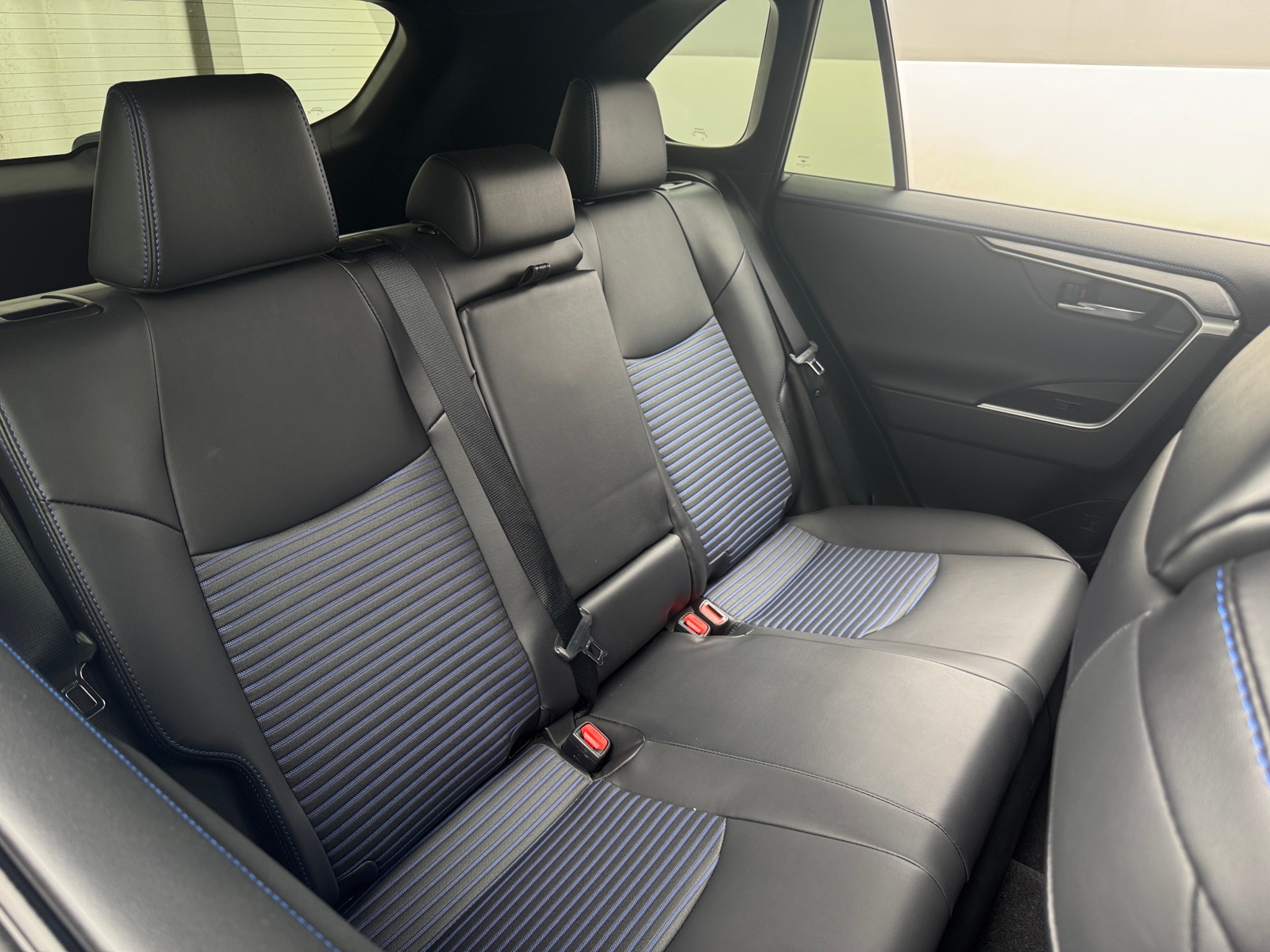 Thumbnail: 2022 Toyota RAV4 - 5