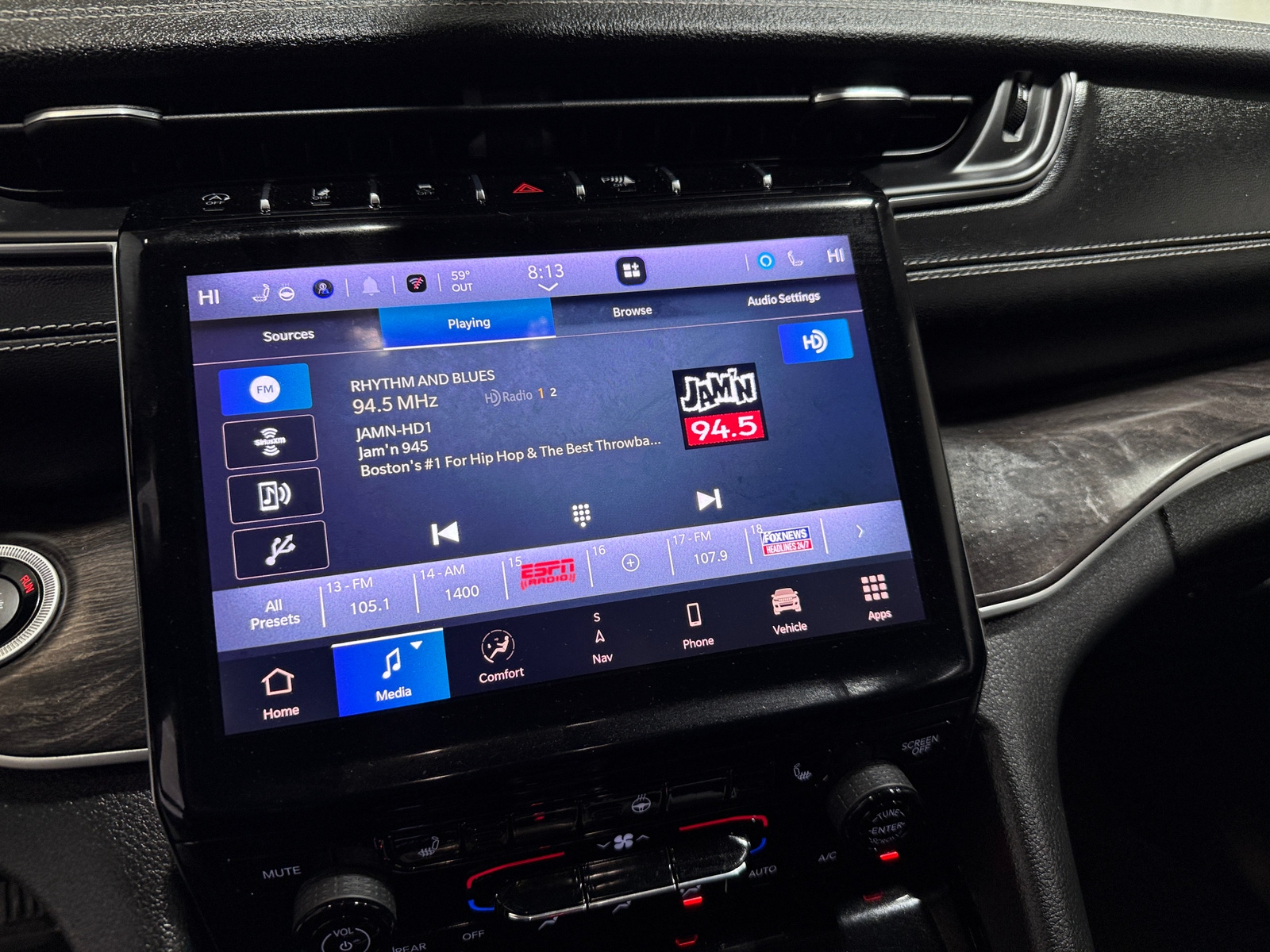 Thumbnail: 2023 Jeep Grand Cherokee - 3