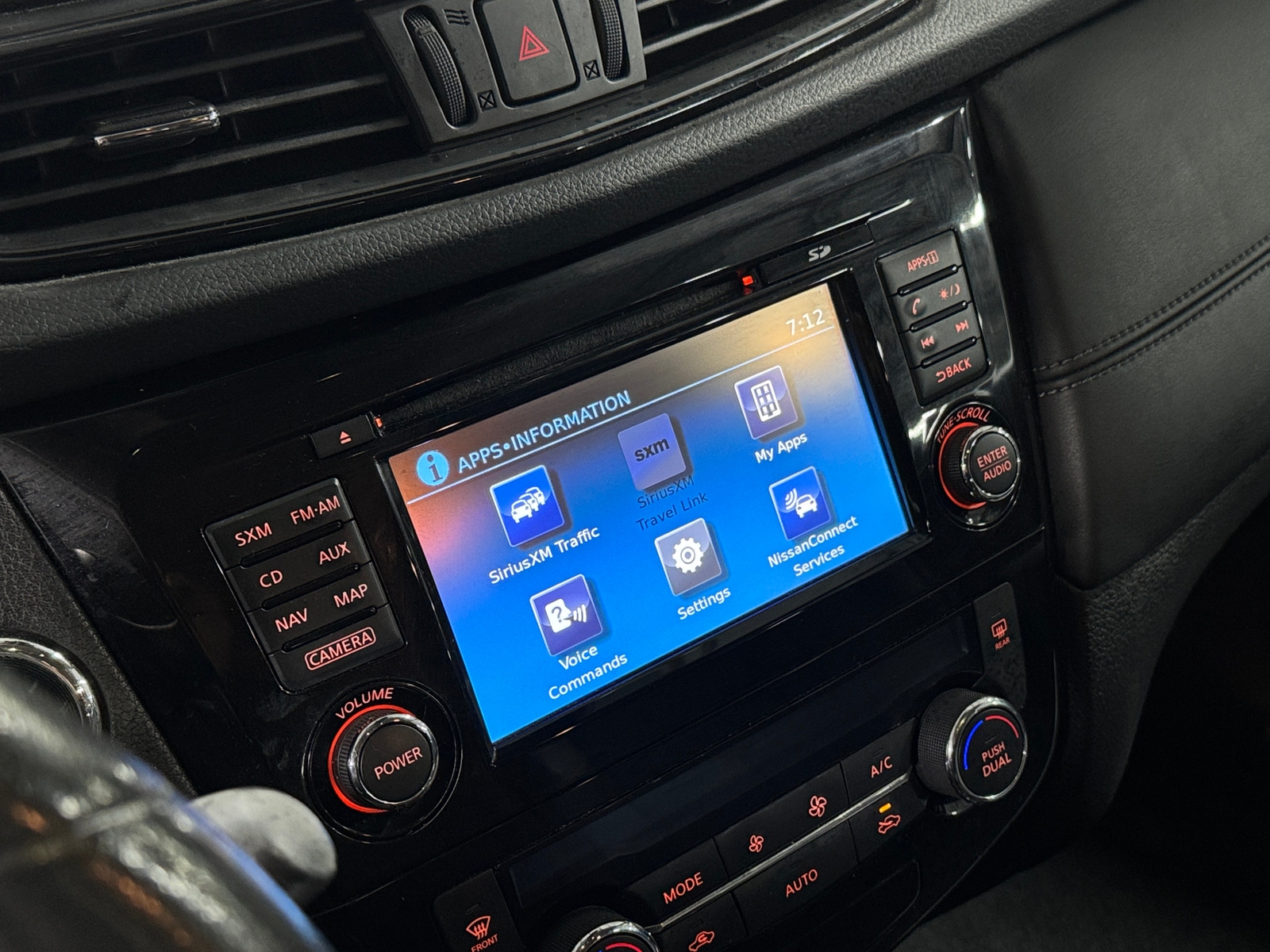 Thumbnail: 2017 Nissan Rogue - 3