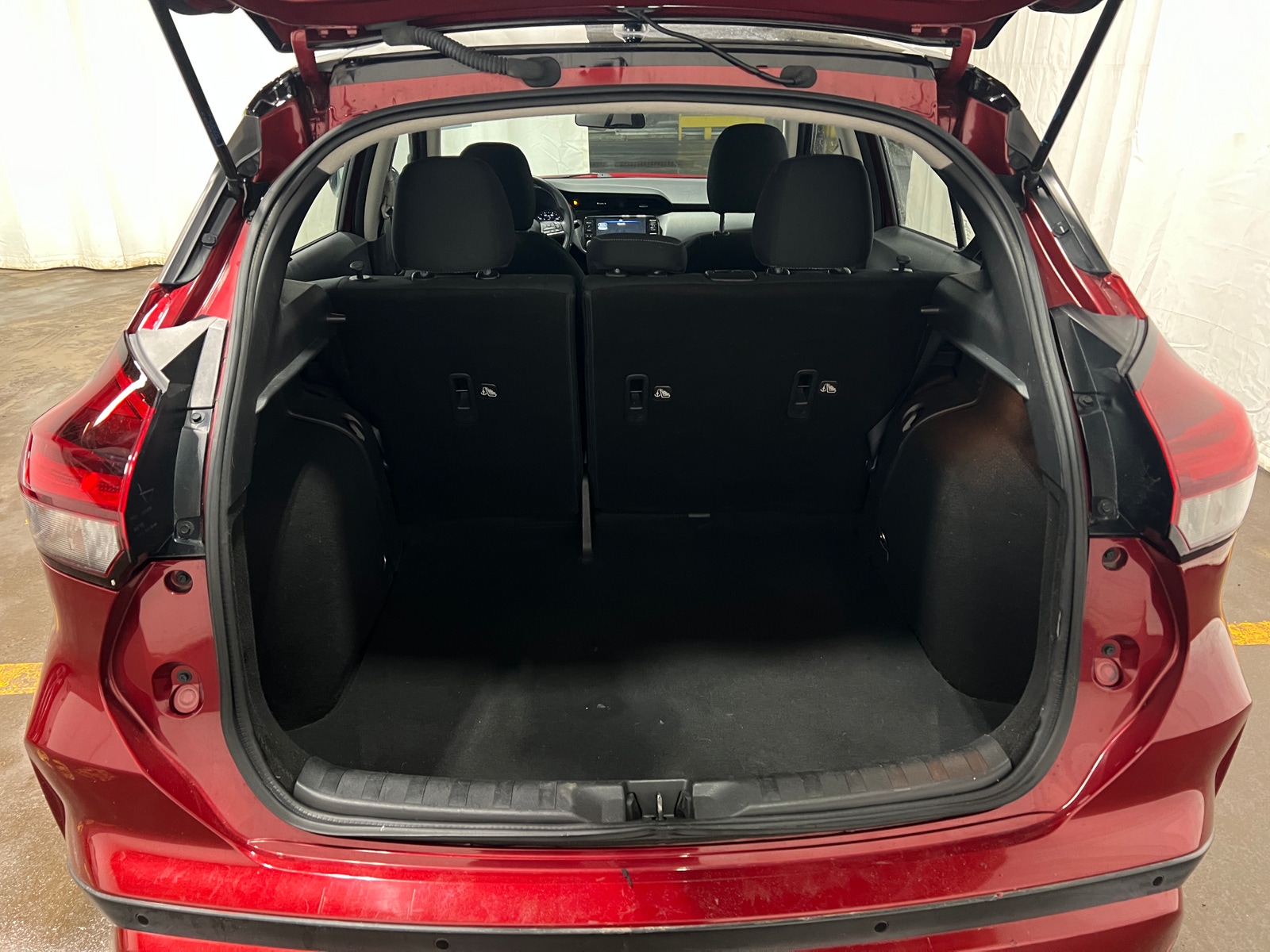 Thumbnail: 2021 Nissan Kicks - 7