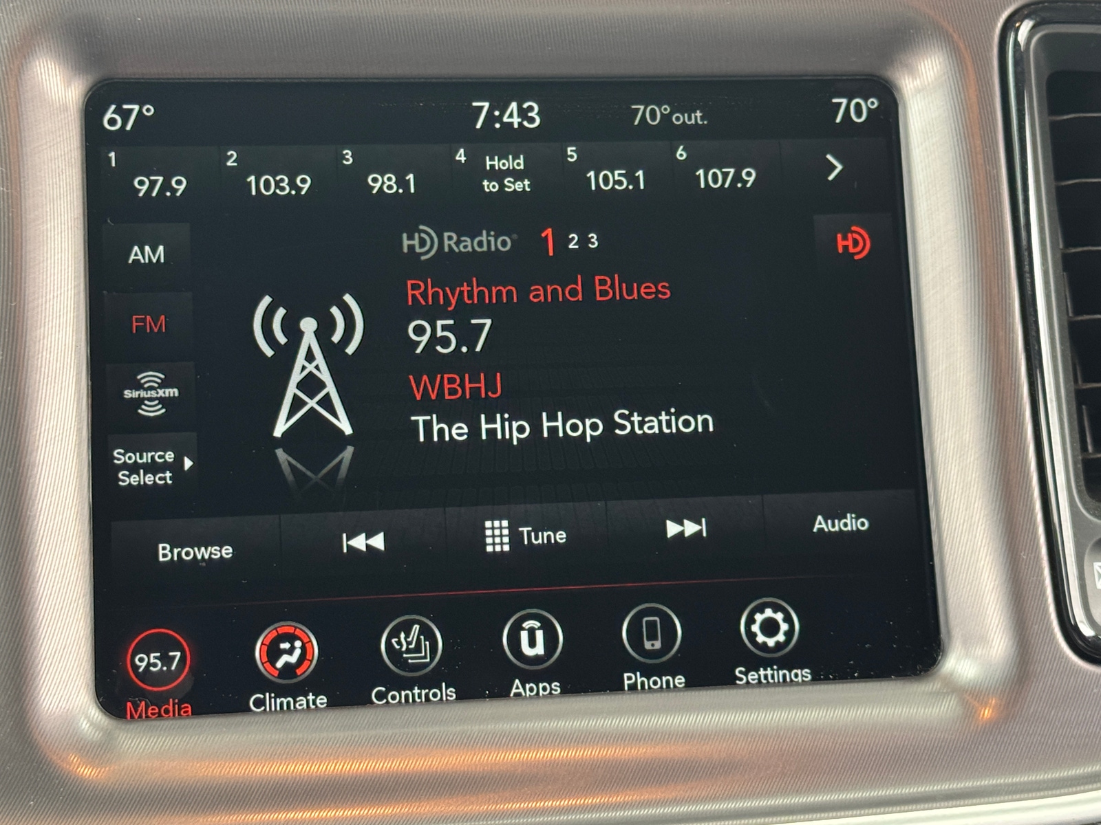 Thumbnail: 2022 Dodge Challenger - 3