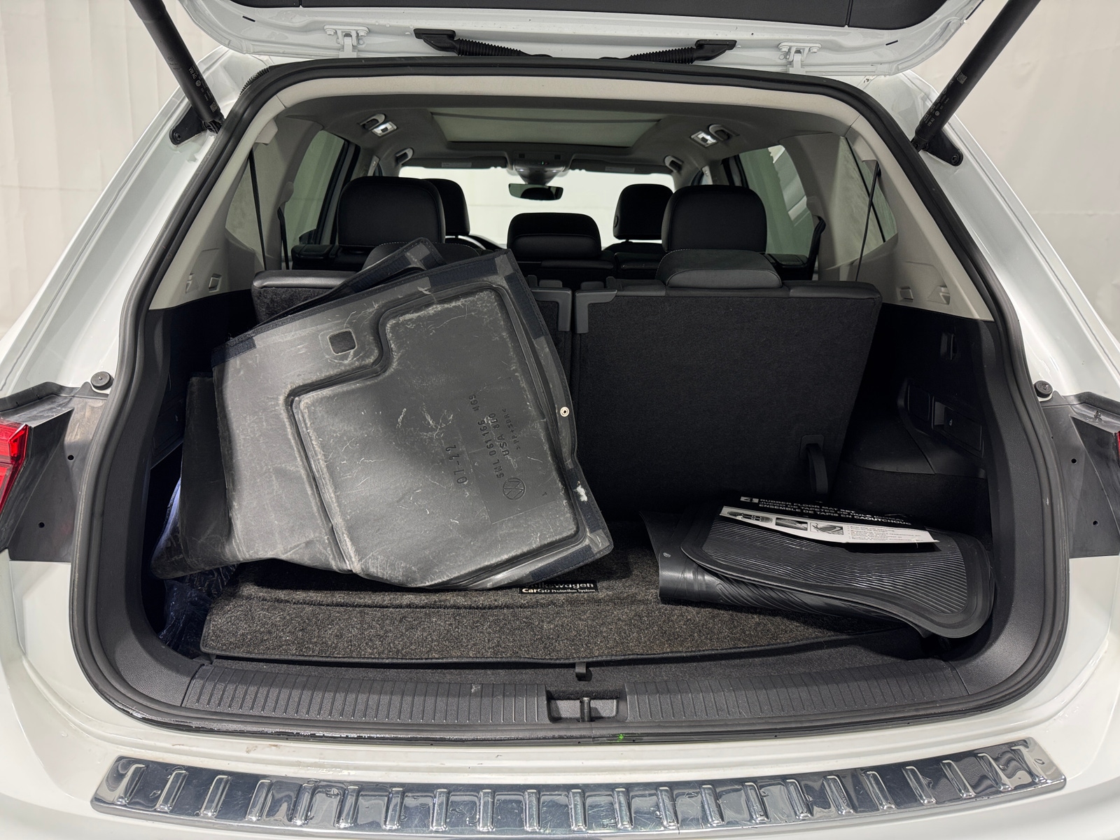 Thumbnail: 2022 Volkswagen Tiguan - 6