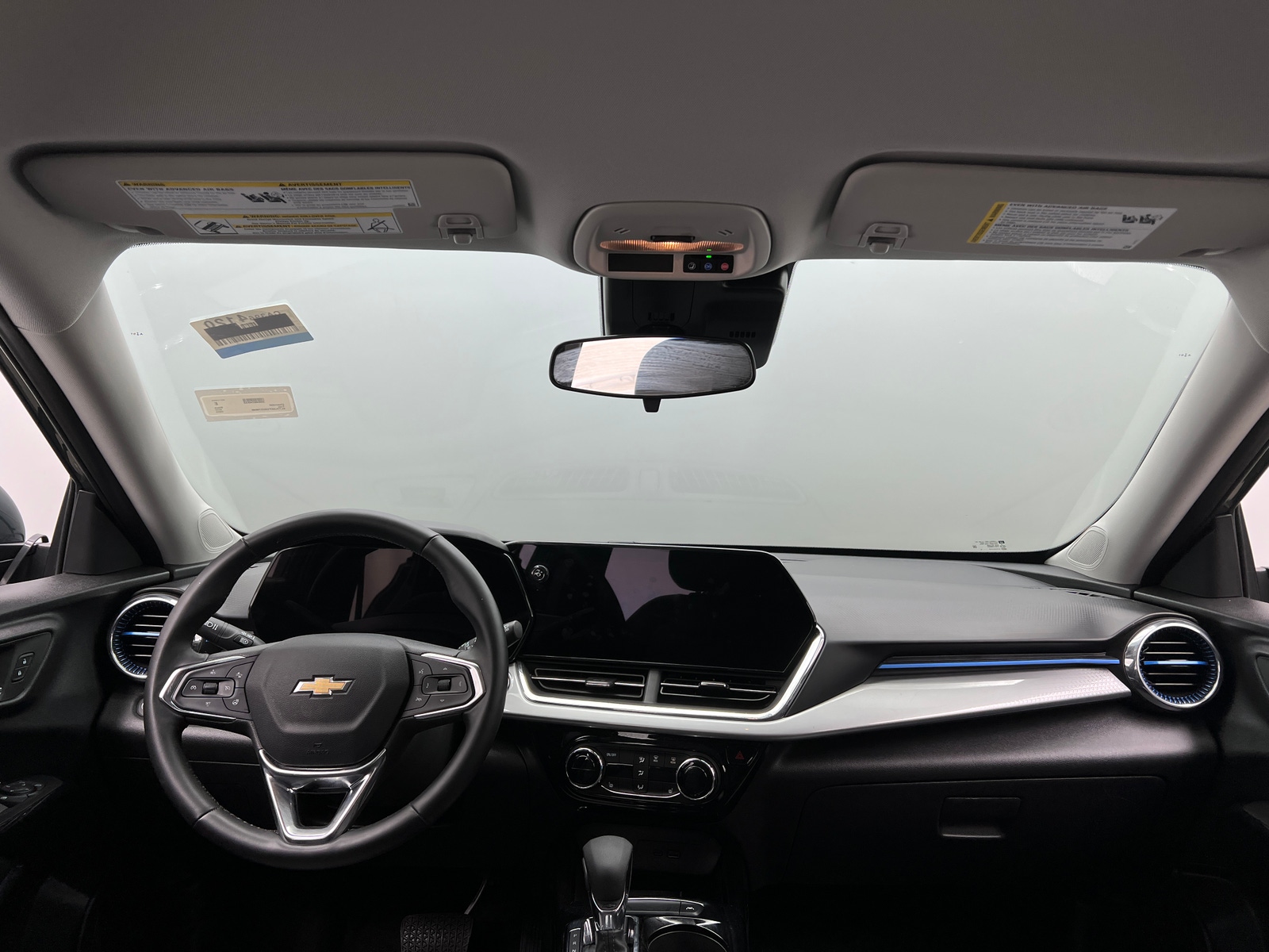 Thumbnail: 2025 Chevrolet Trax - 3