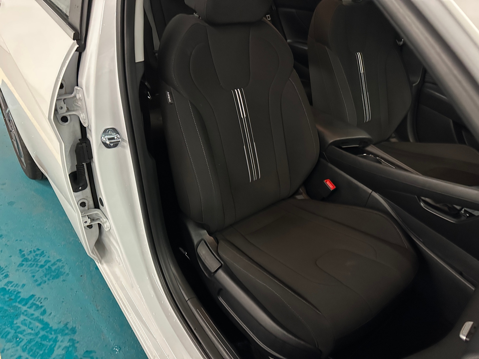 Thumbnail: 2025 Hyundai Elantra - 2