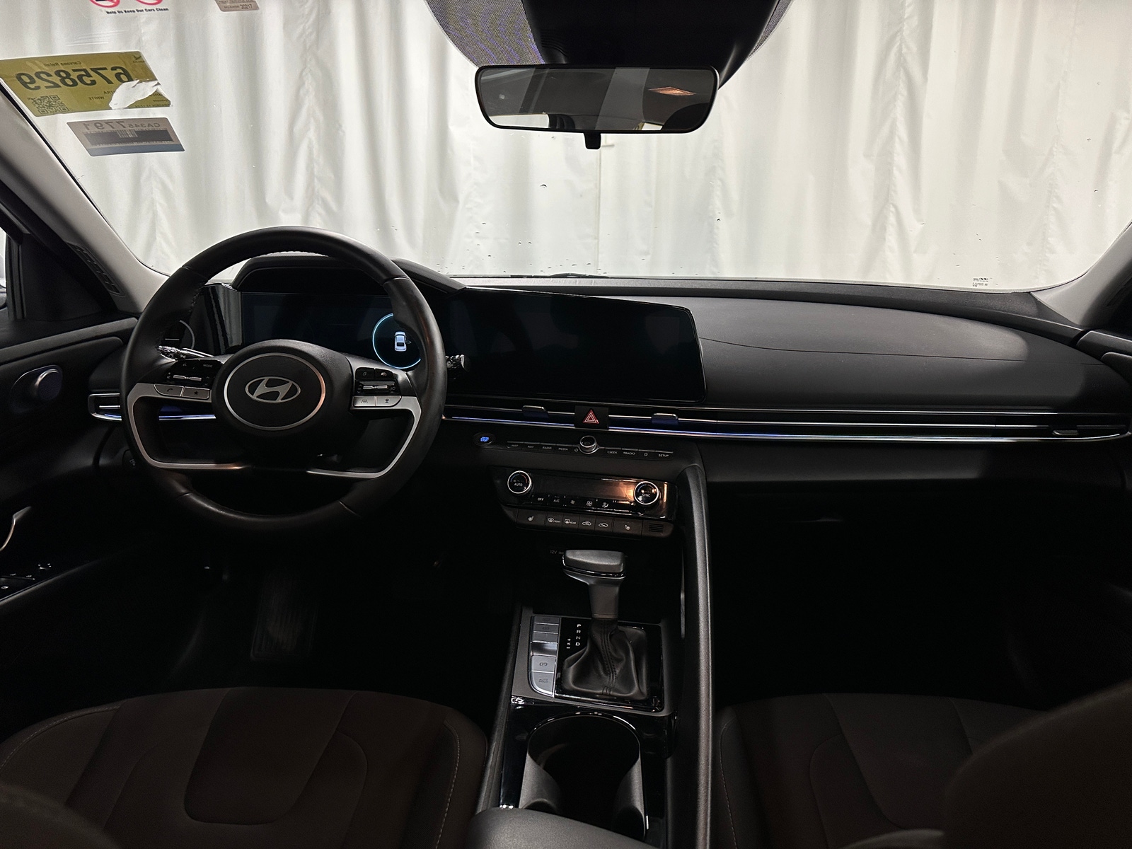 Thumbnail: 2025 Hyundai Elantra - 3