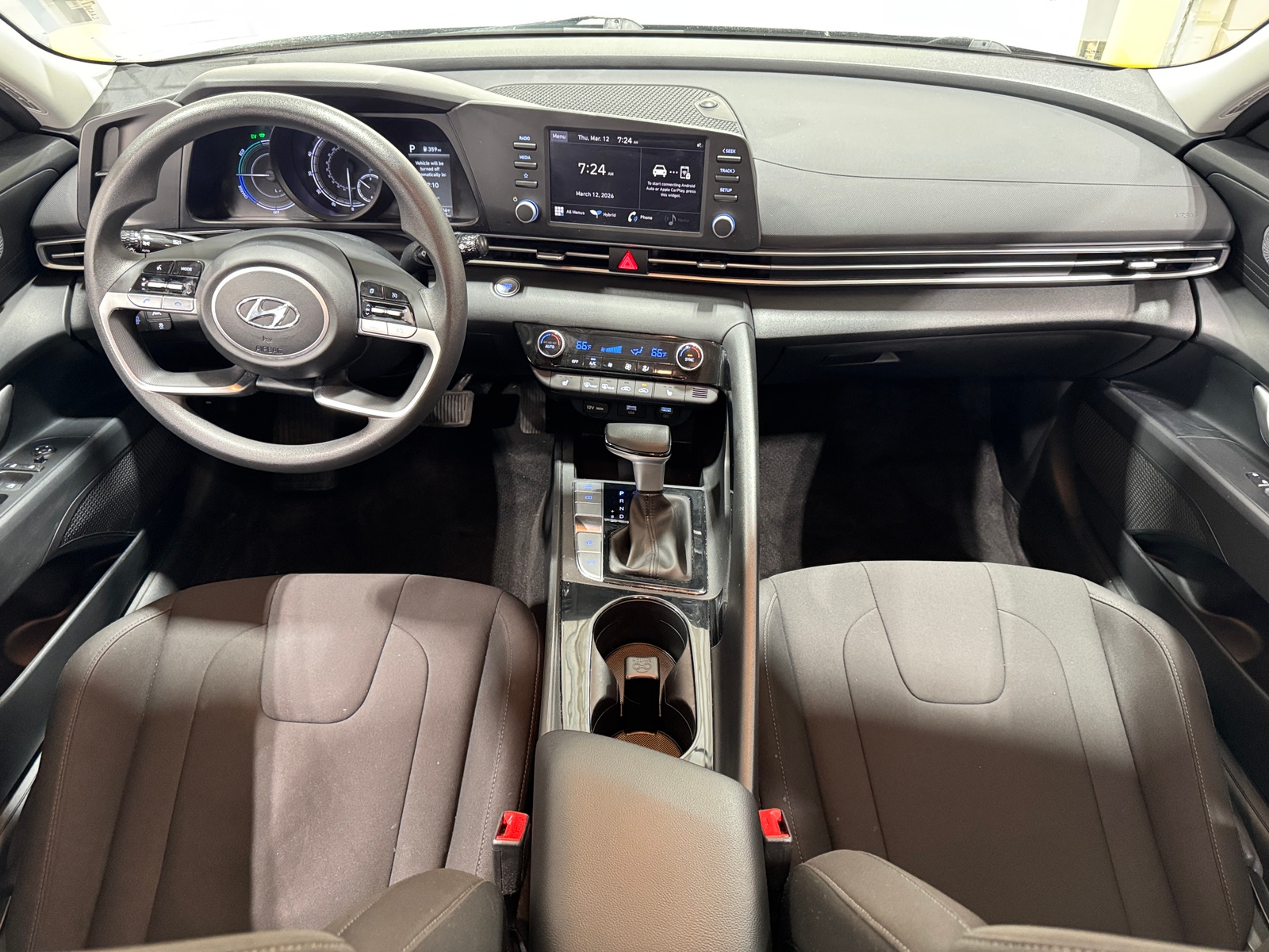 Thumbnail: 2023 Hyundai Elantra - 3