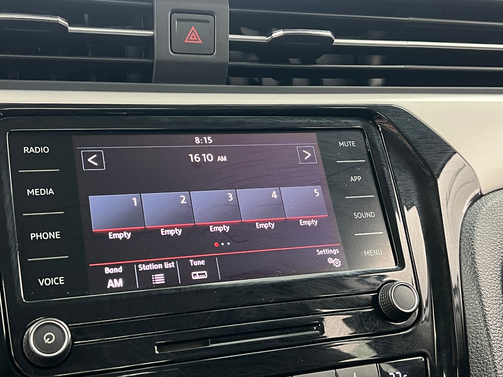 Thumbnail: 2020 Volkswagen Passat - 3