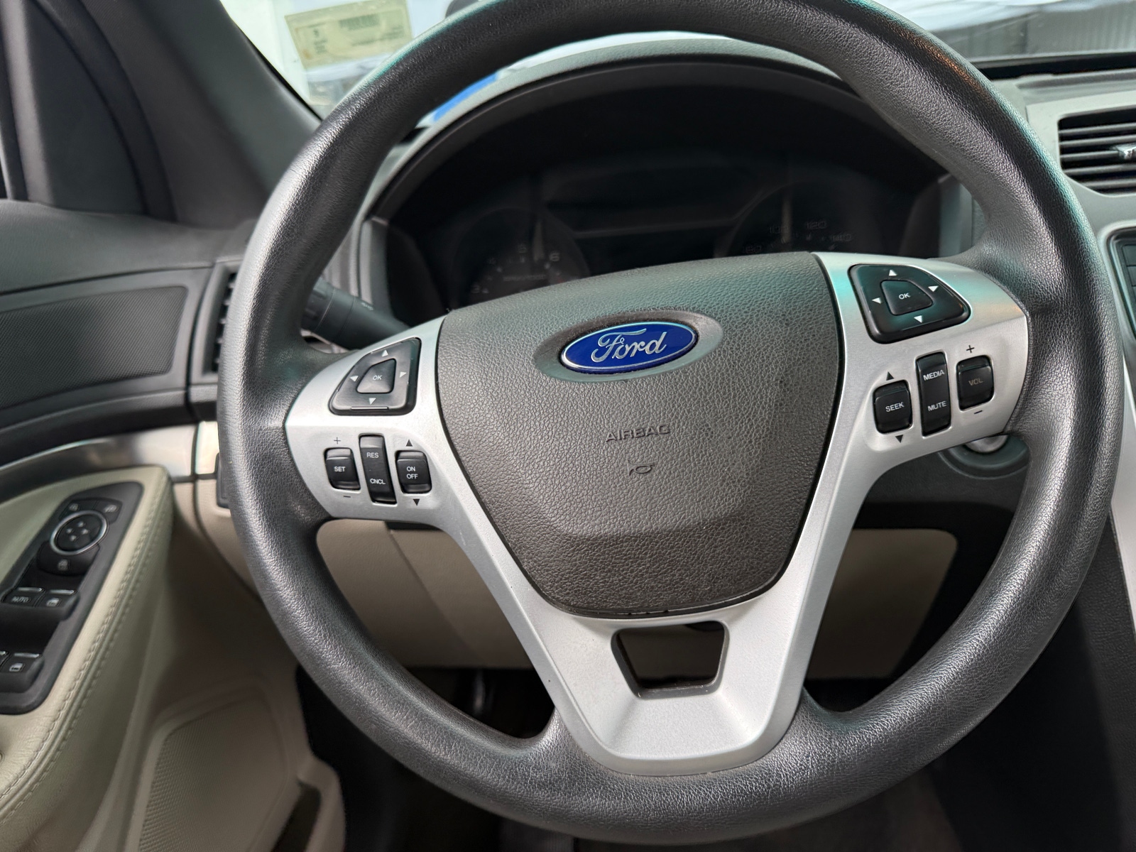 Thumbnail: 2013 Ford Explorer - 5