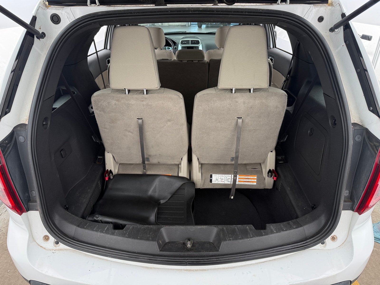 Thumbnail: 2013 Ford Explorer - 7