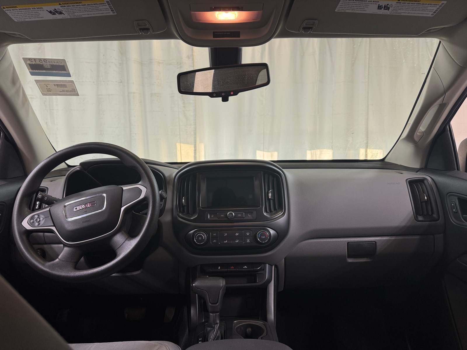 Thumbnail: 2019 GMC Canyon - 3