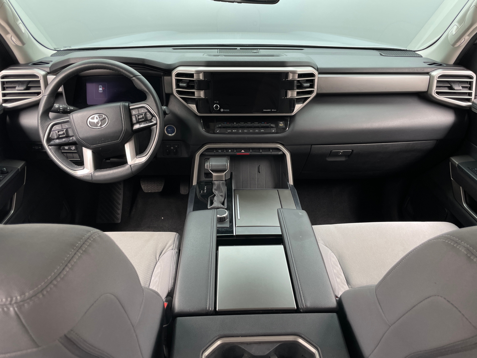 Thumbnail: 2023 Toyota Sequoia - 3