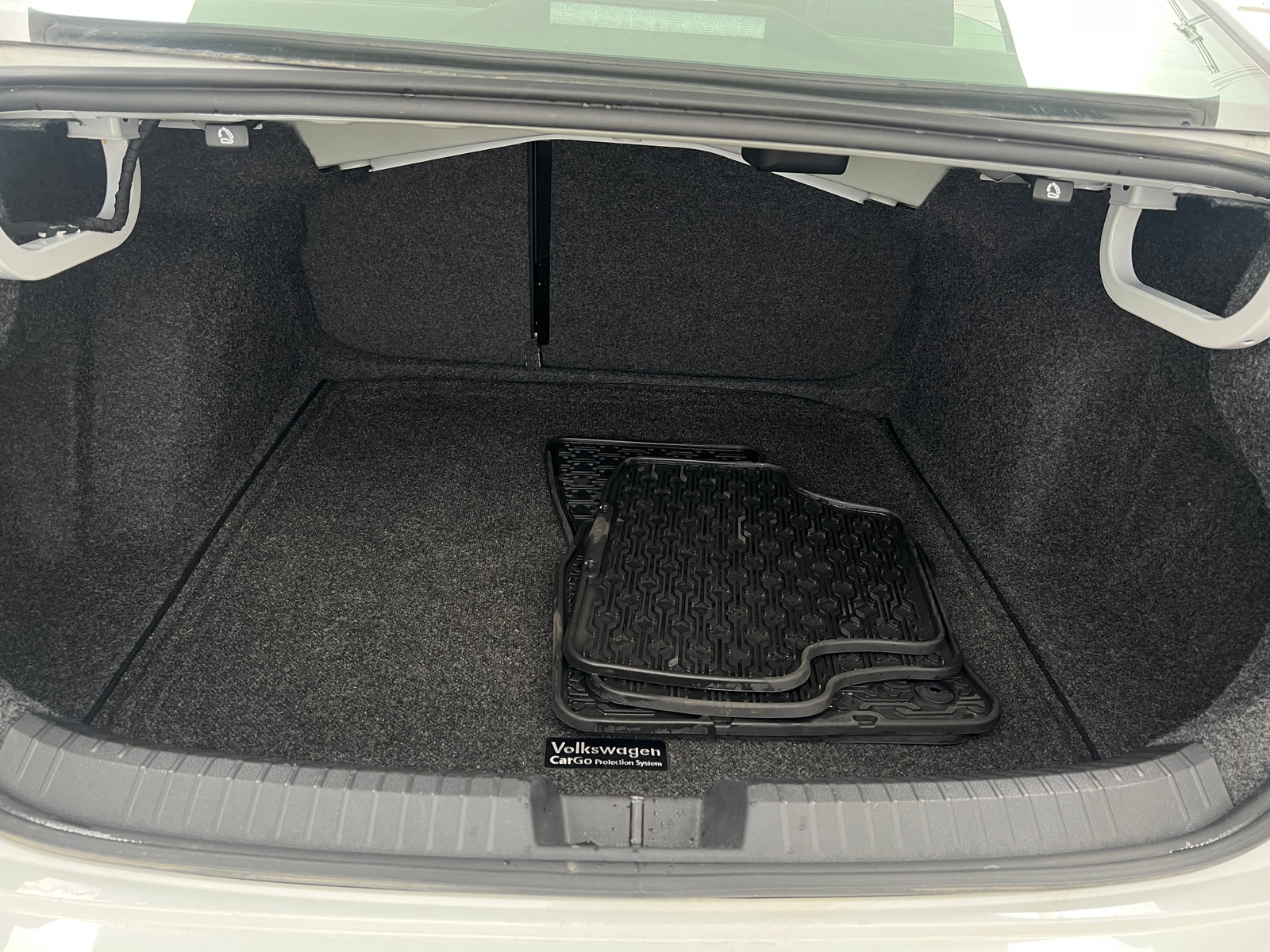 Thumbnail: 2020 Volkswagen Jetta - 6