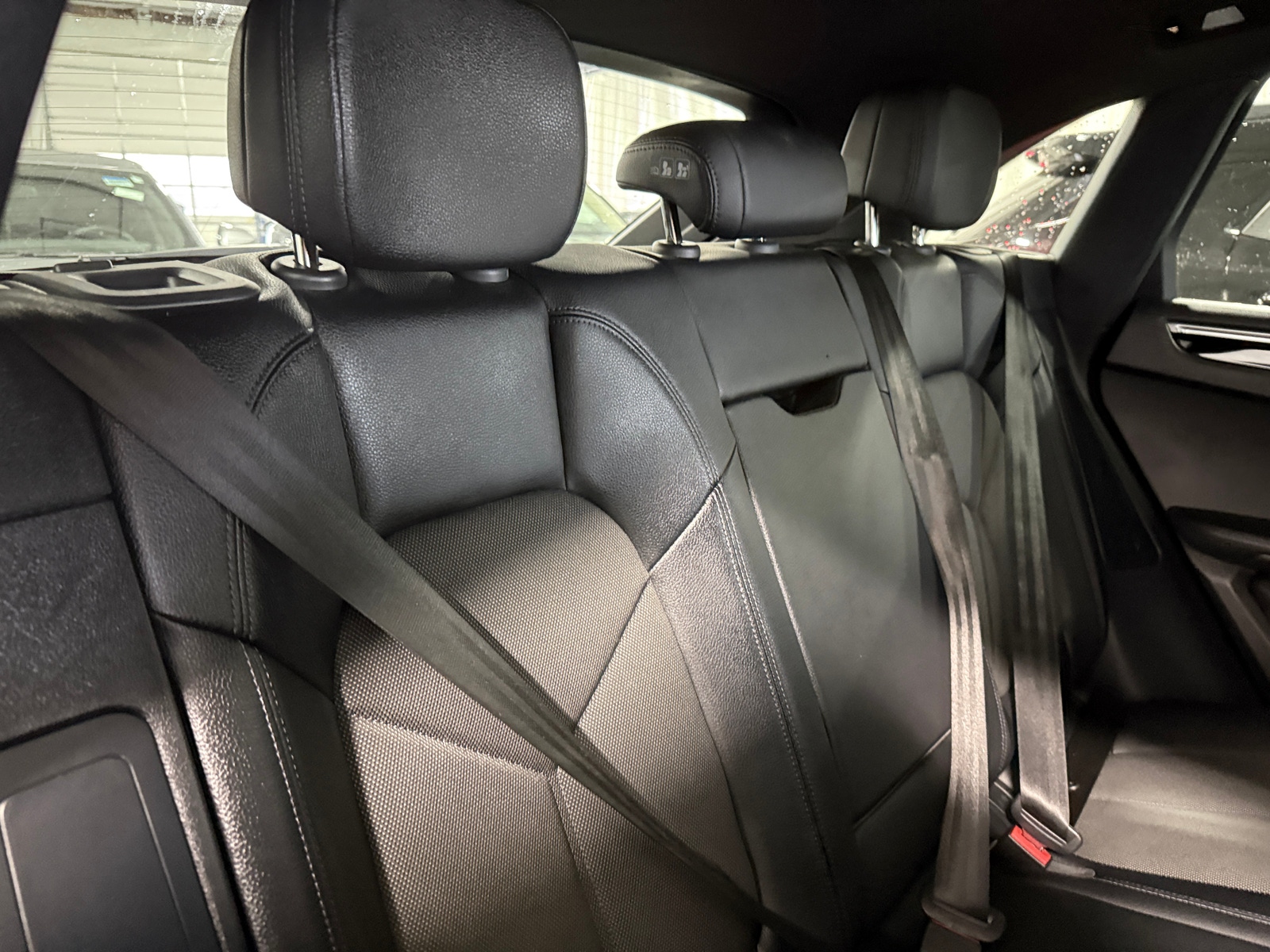 Thumbnail: 2023 Porsche Macan - 5