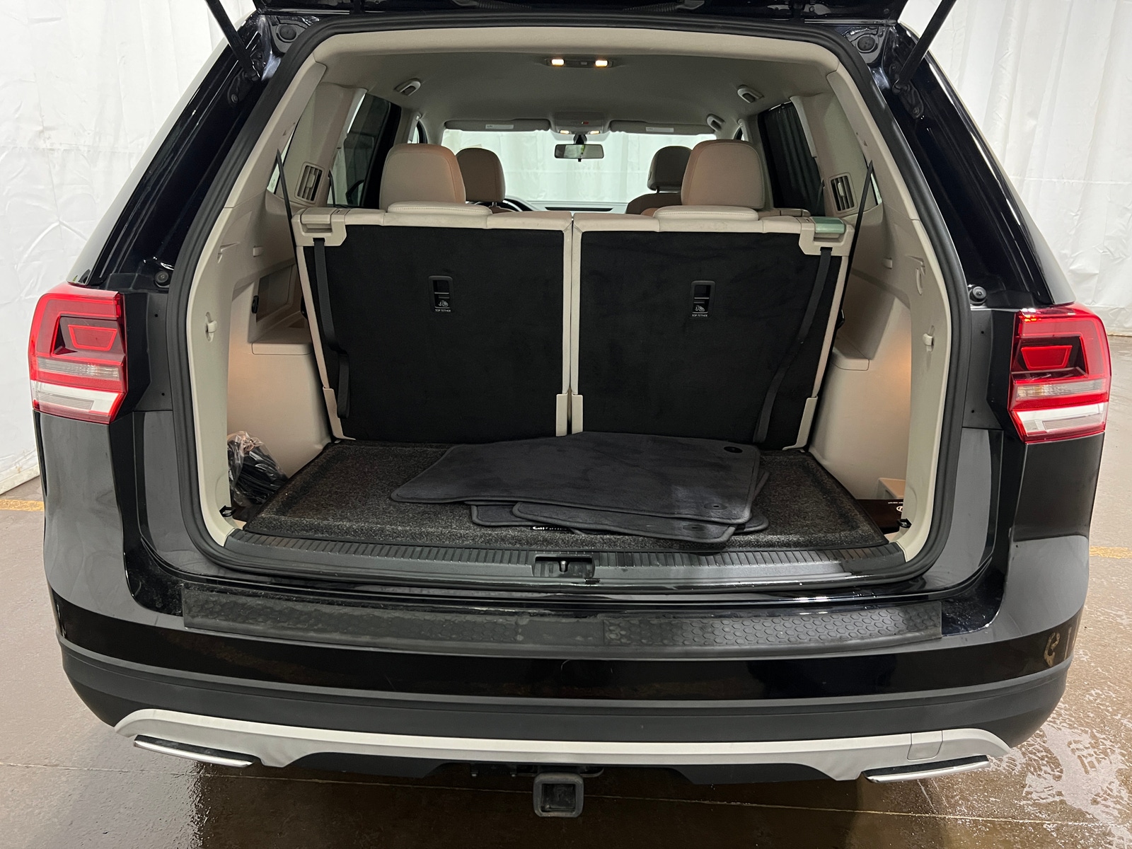 Thumbnail: 2019 Volkswagen Atlas - 6