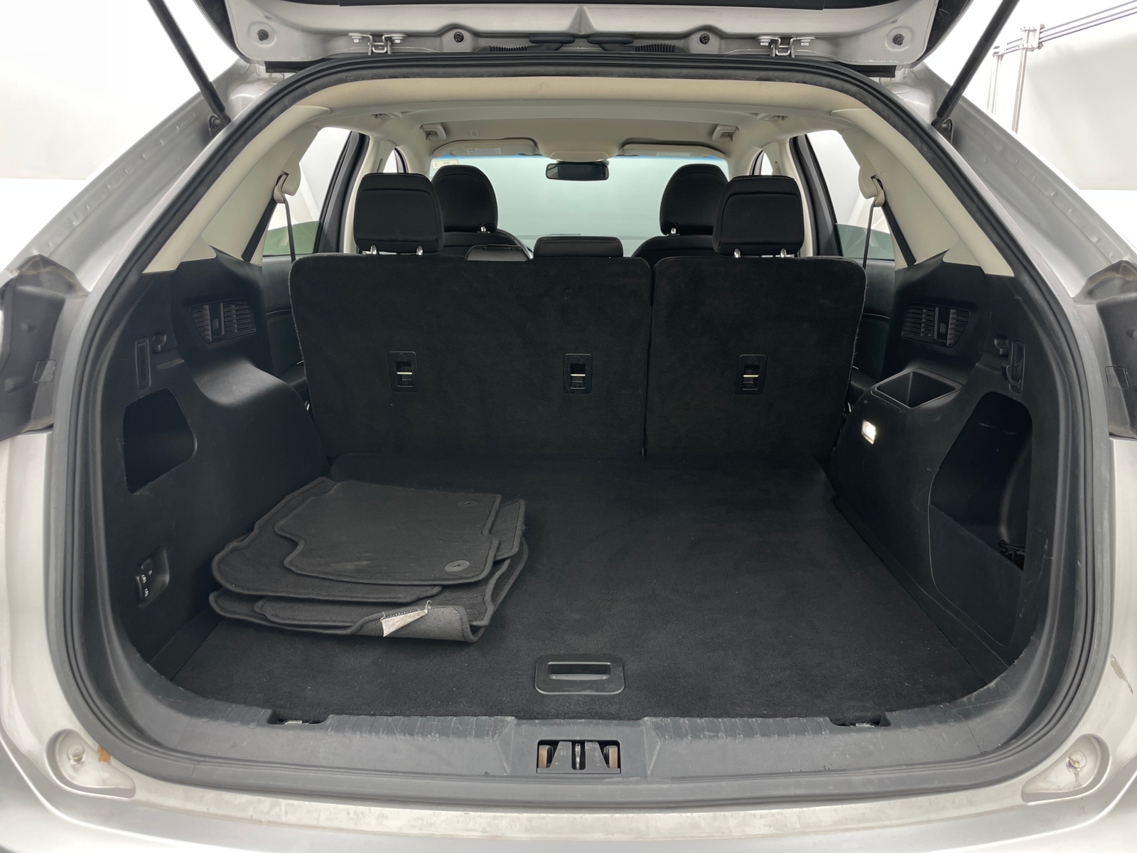 Thumbnail: 2019 Ford Edge - 7