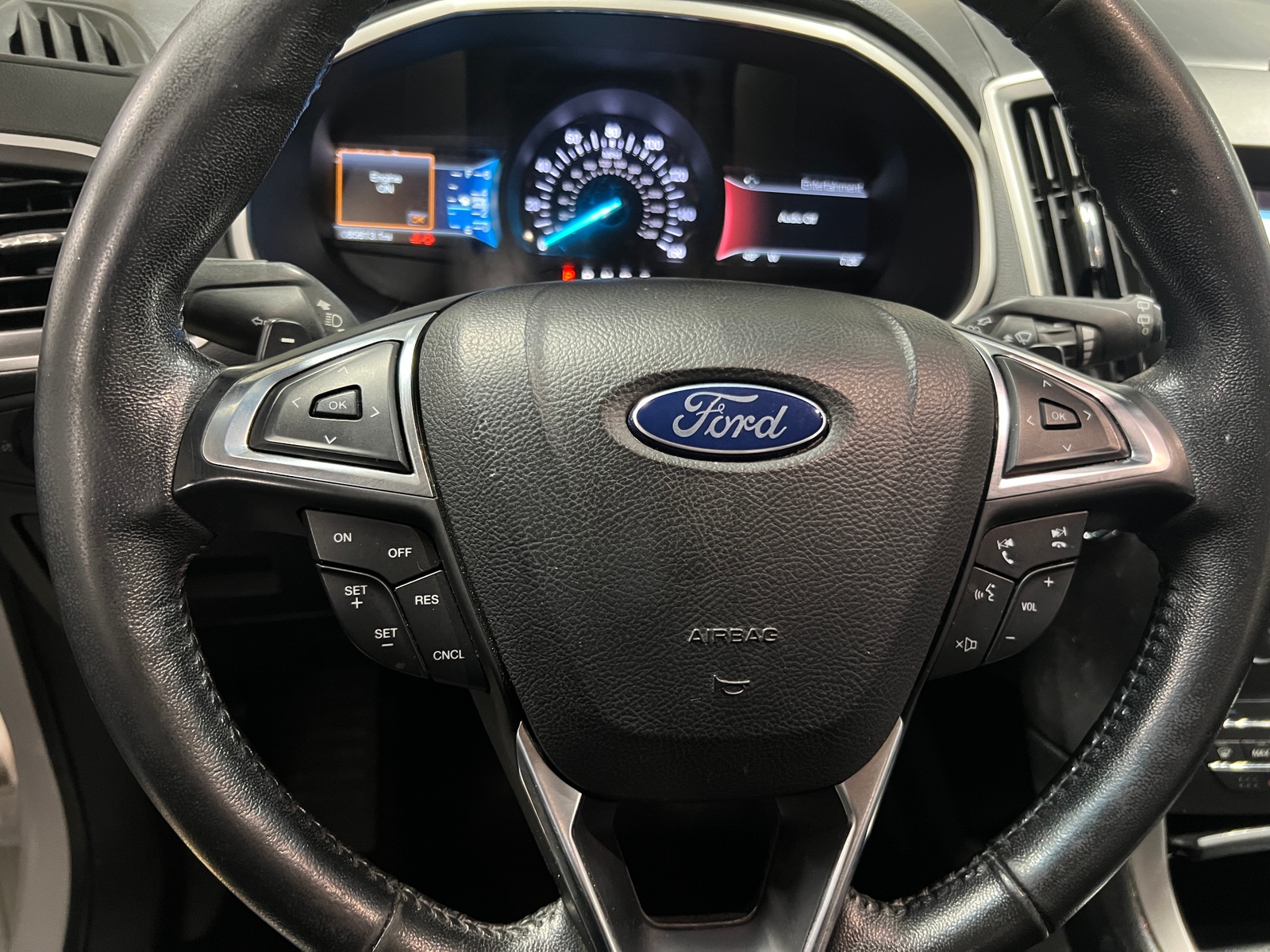 Thumbnail: 2017 Ford Edge - 4