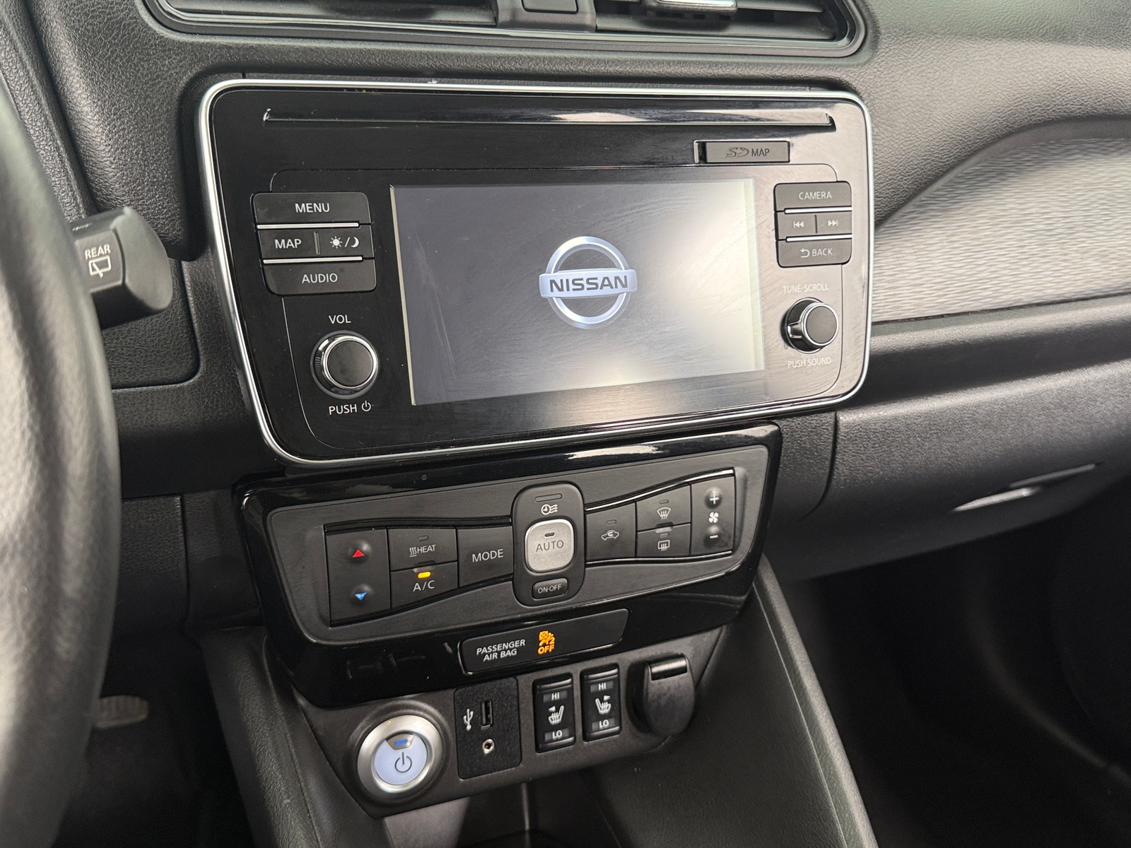 Thumbnail: 2019 Nissan Leaf - 4