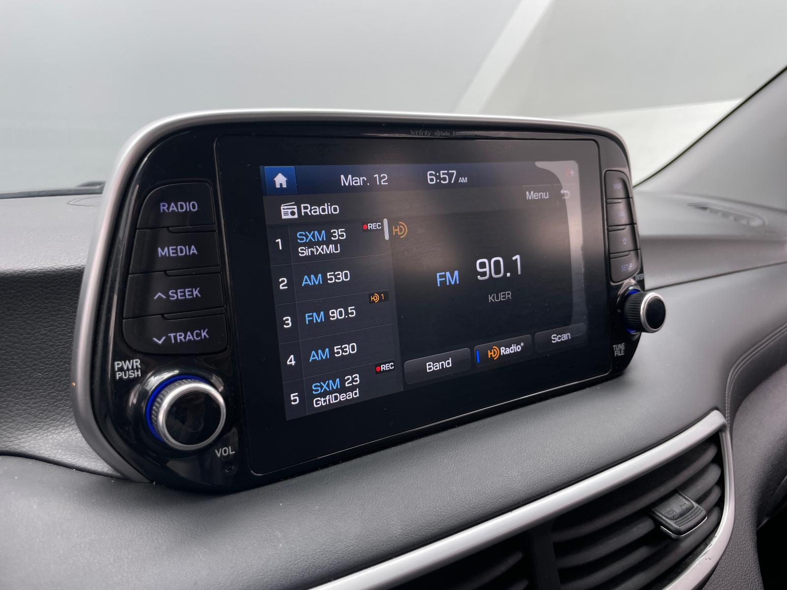 Thumbnail: 2020 Hyundai Tucson - 3