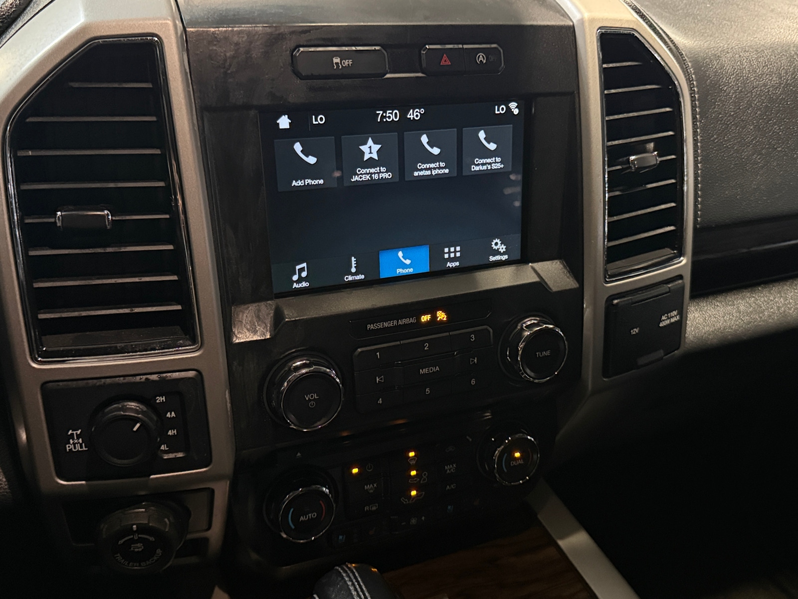 Thumbnail: 2018 Ford Econoline - 3