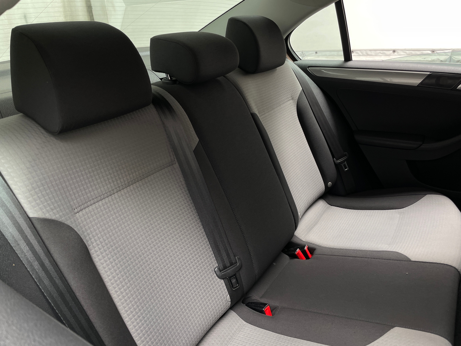 Thumbnail: 2017 Volkswagen Jetta - 6