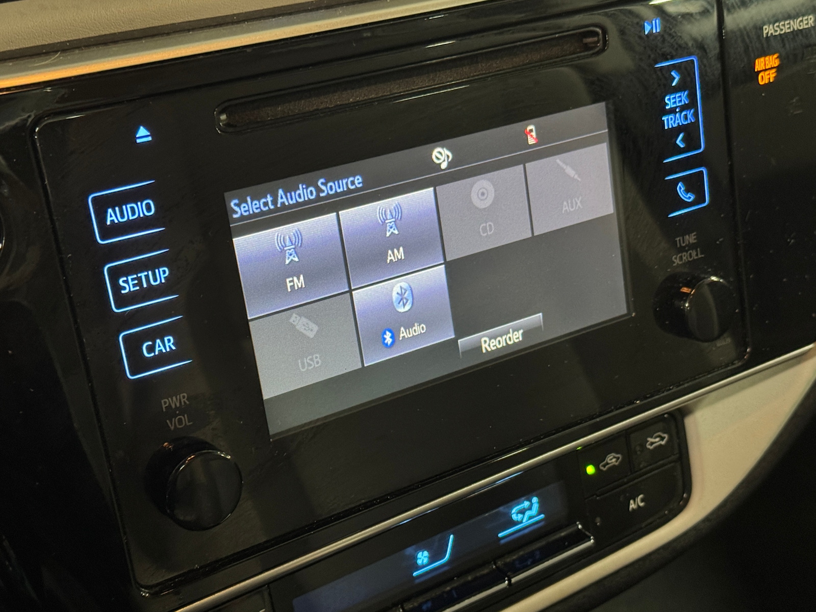 Thumbnail: 2017 Toyota Corolla - 4