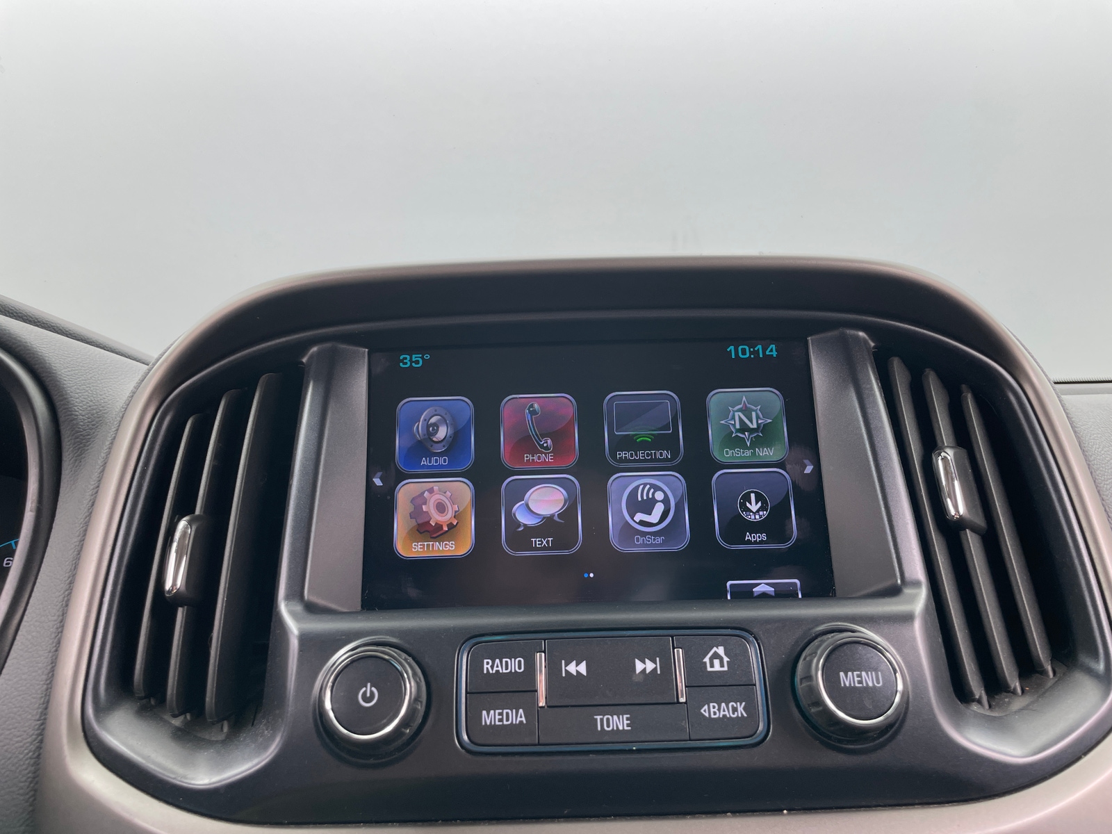 Thumbnail: 2017 Chevrolet Colorado - 3