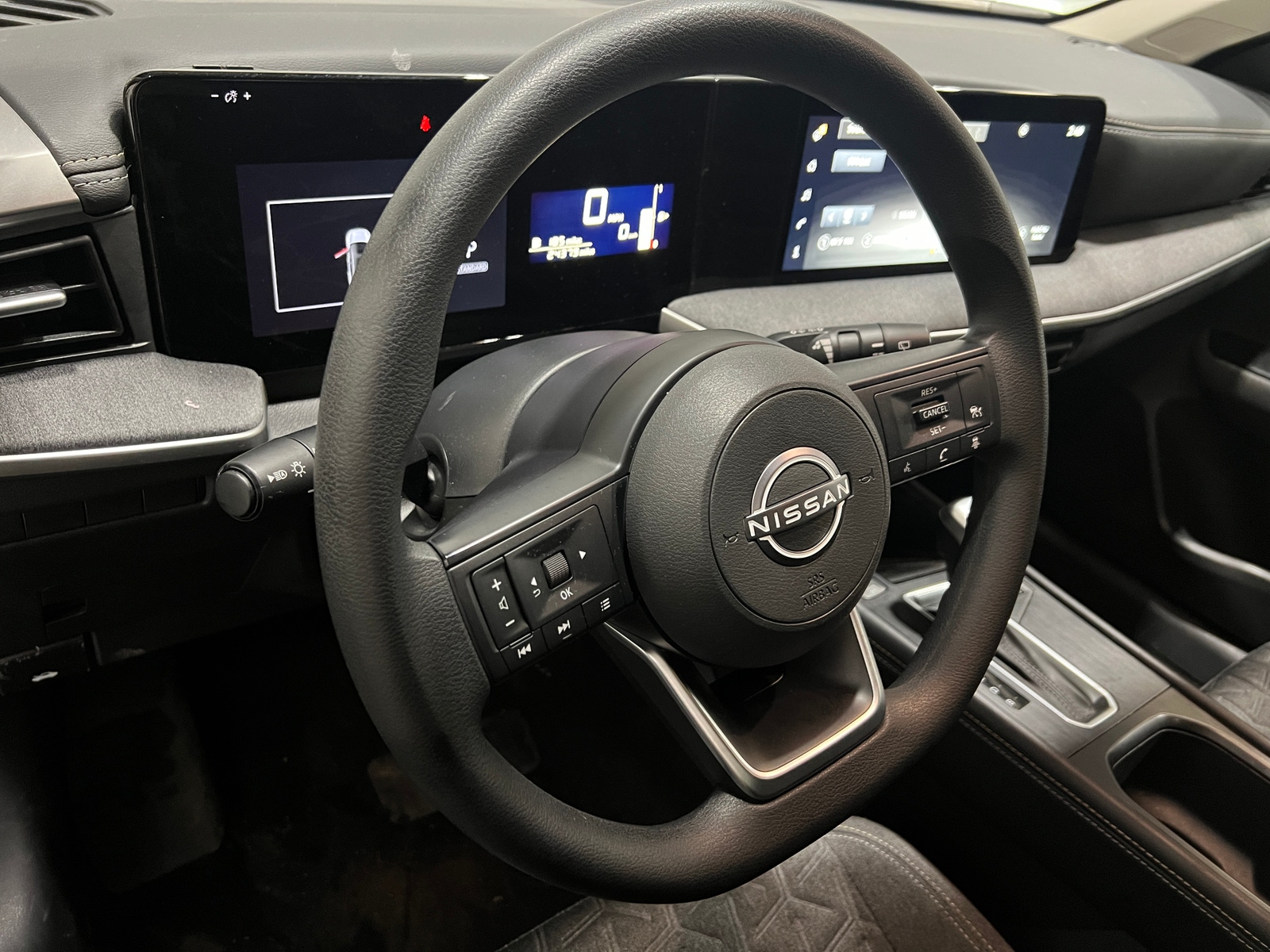 Thumbnail: 2025 Nissan Kicks - 5