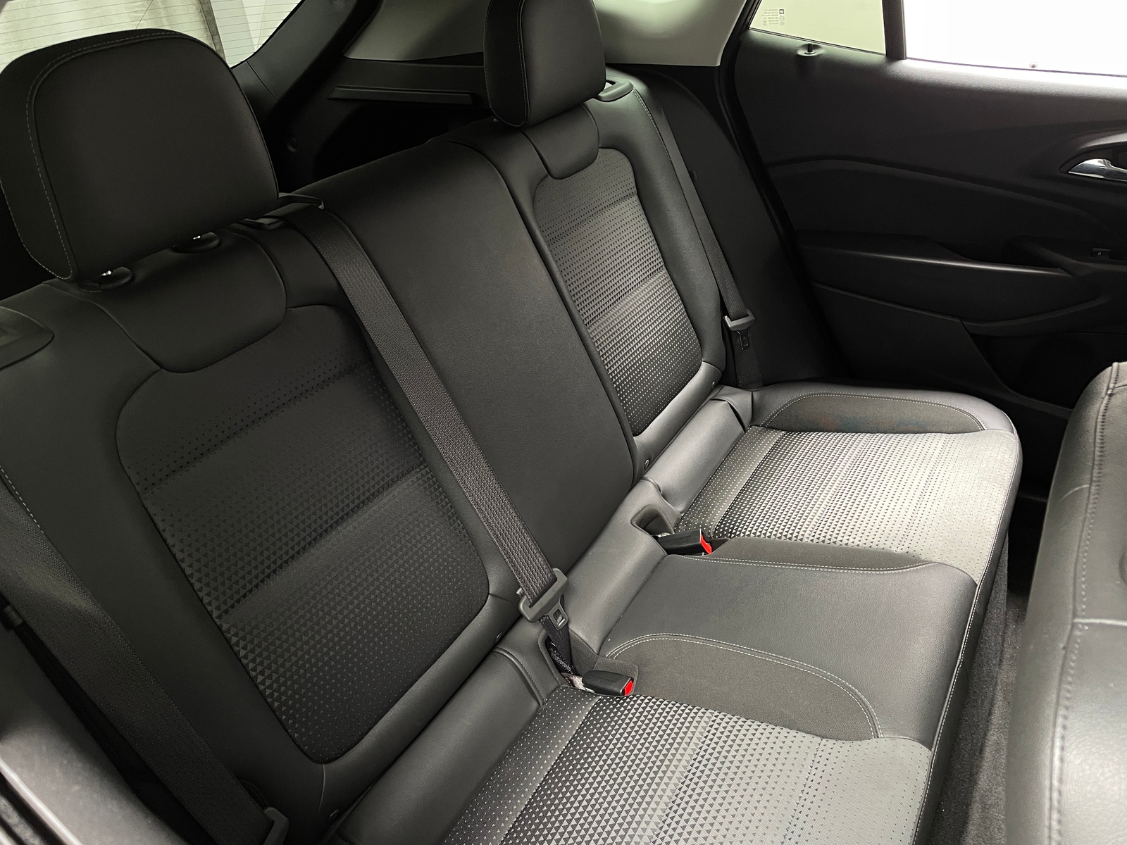 Thumbnail: 2025 Chevrolet Trax - 6