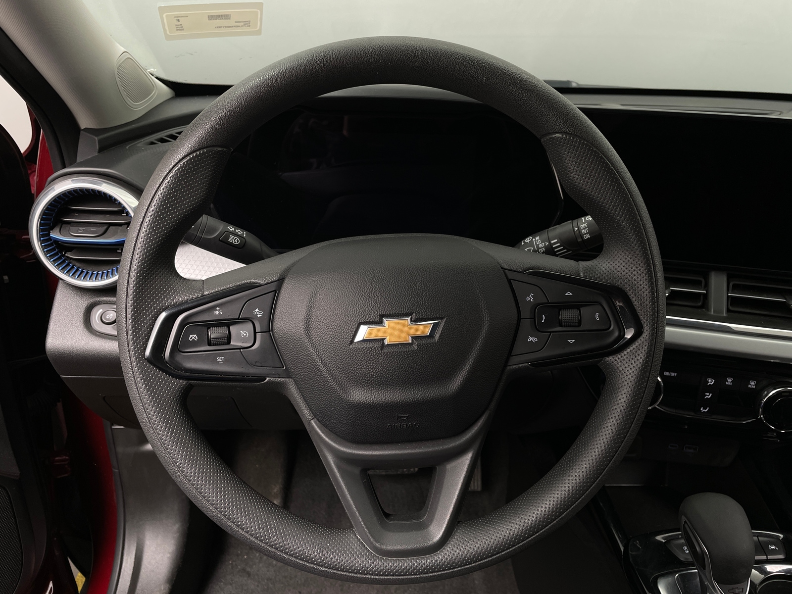 Thumbnail: 2025 Chevrolet Trax - 5